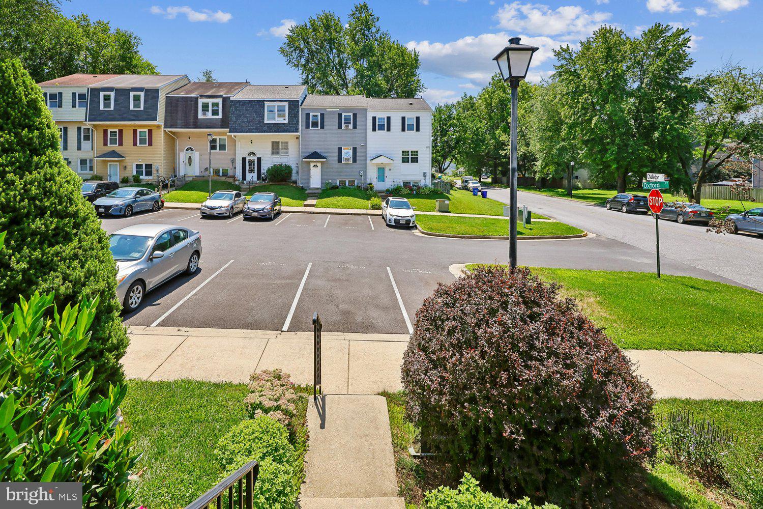 GLADE TOWN - Residential