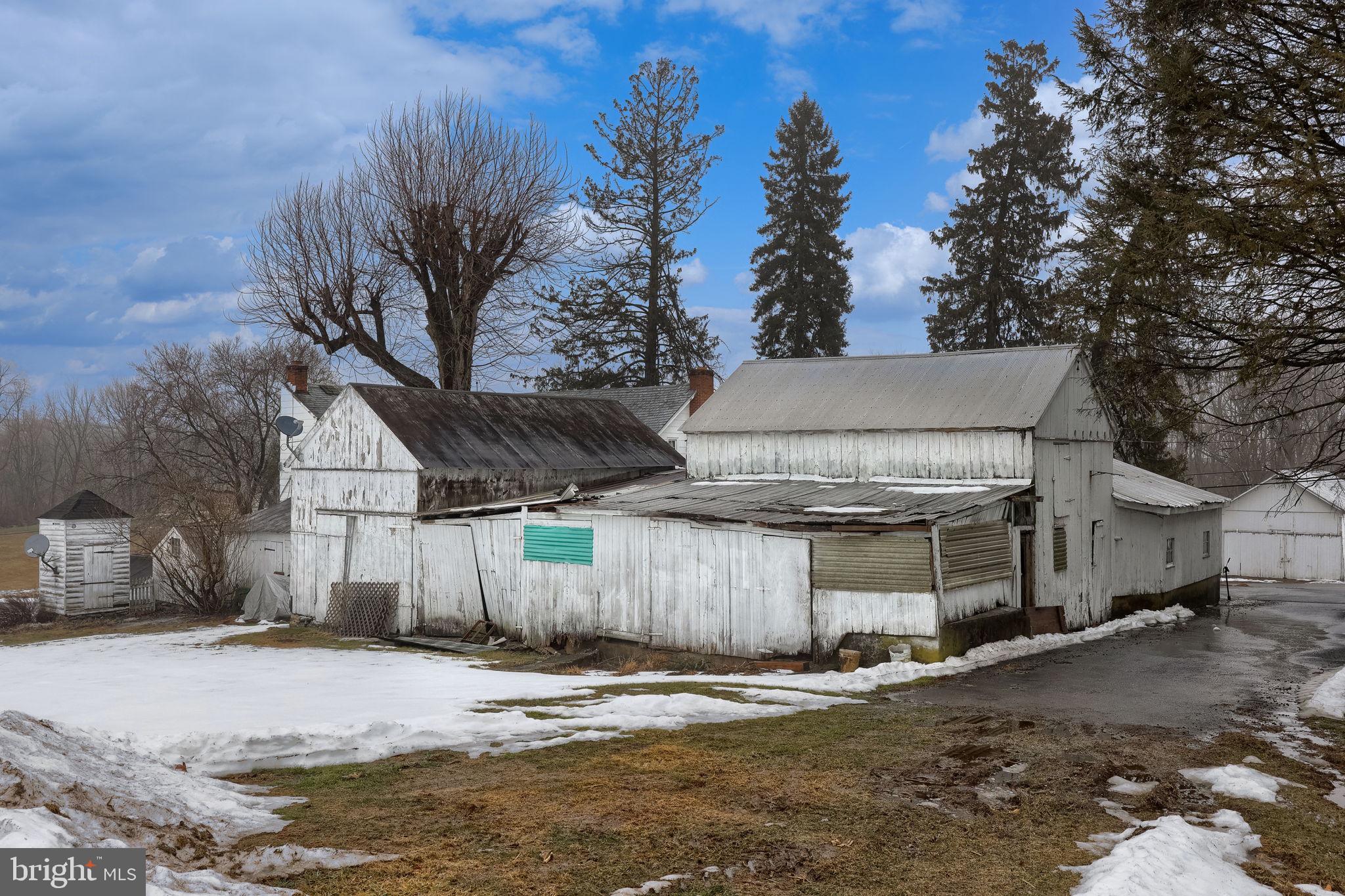 NEW DANVILLE - Farm
