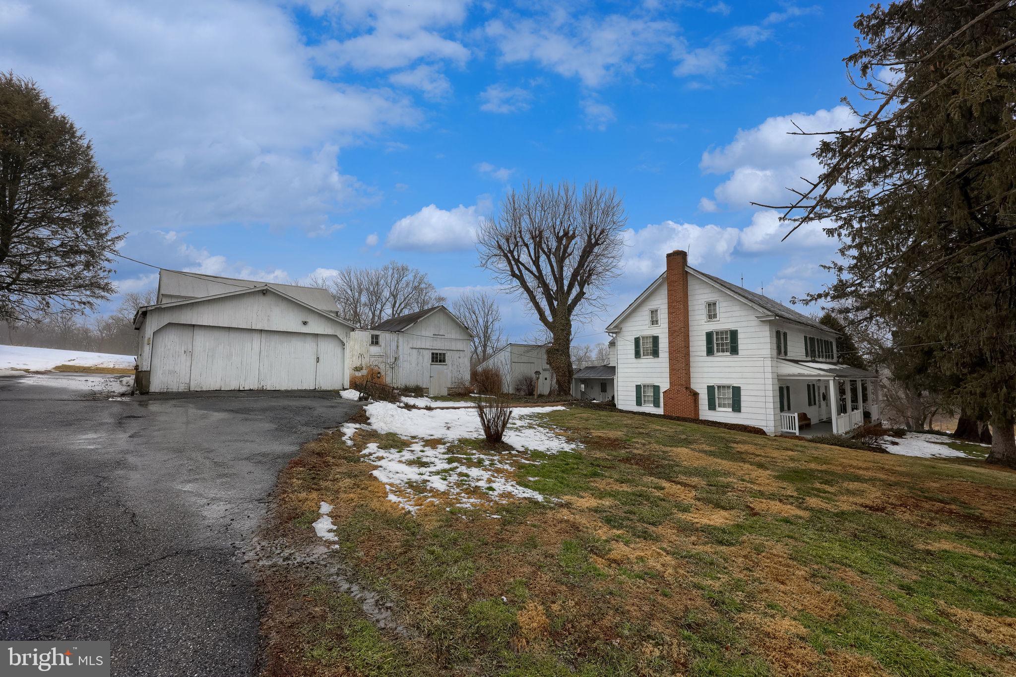 NEW DANVILLE - Farm
