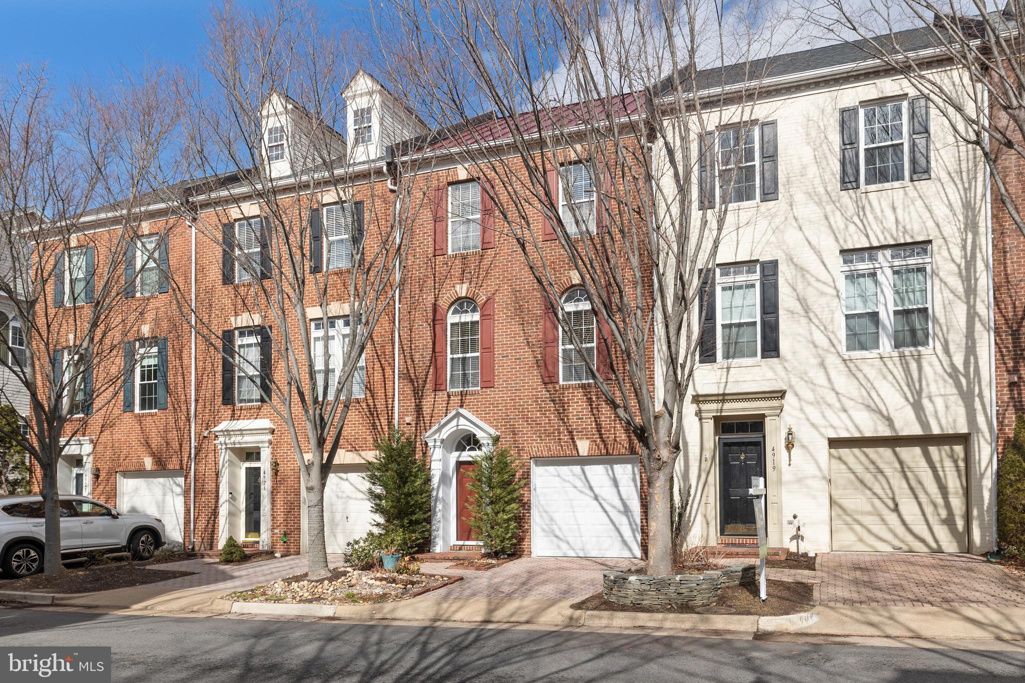 CAMERON STATION - Residential