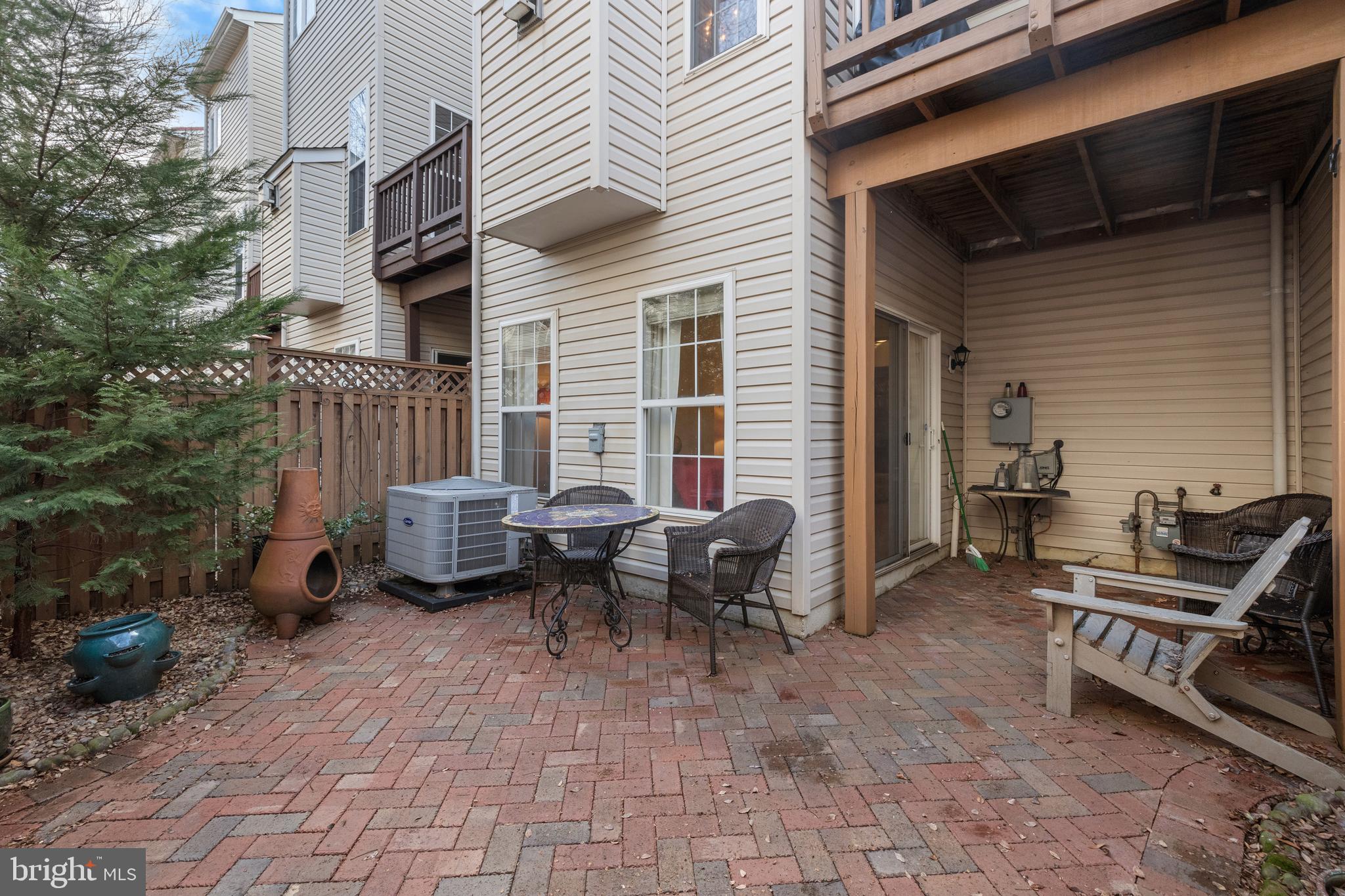 CAMERON STATION - Residential
