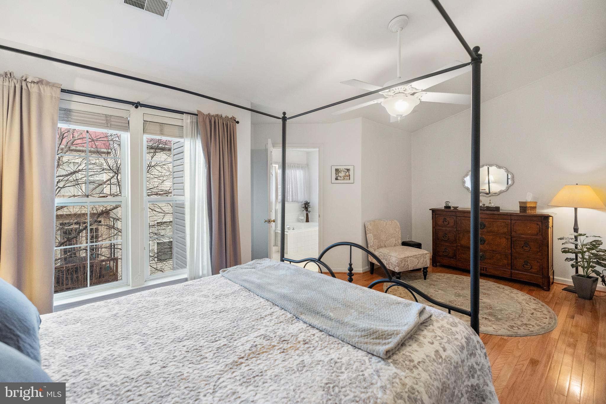 CAMERON STATION - Residential