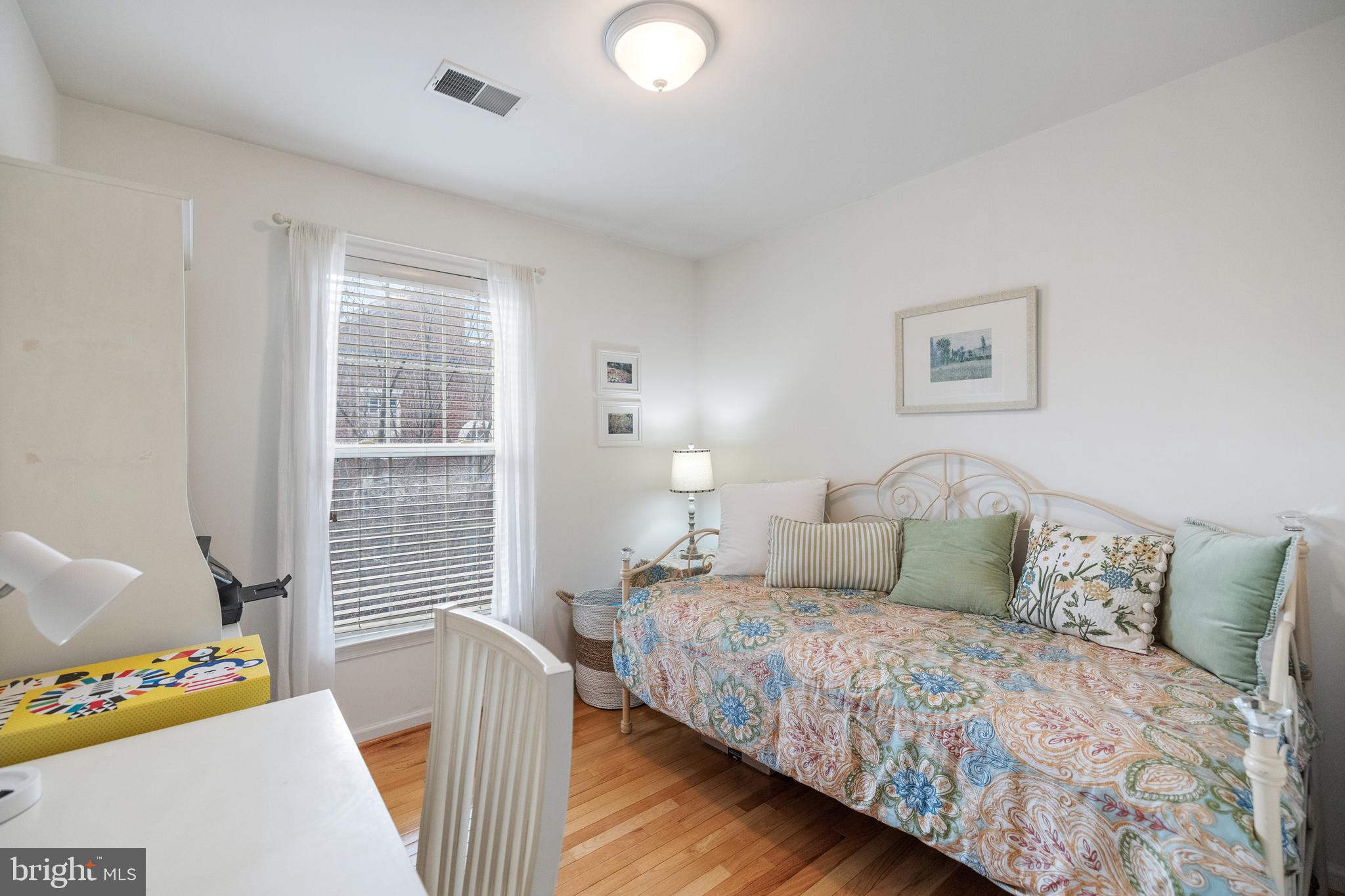 CAMERON STATION - Residential