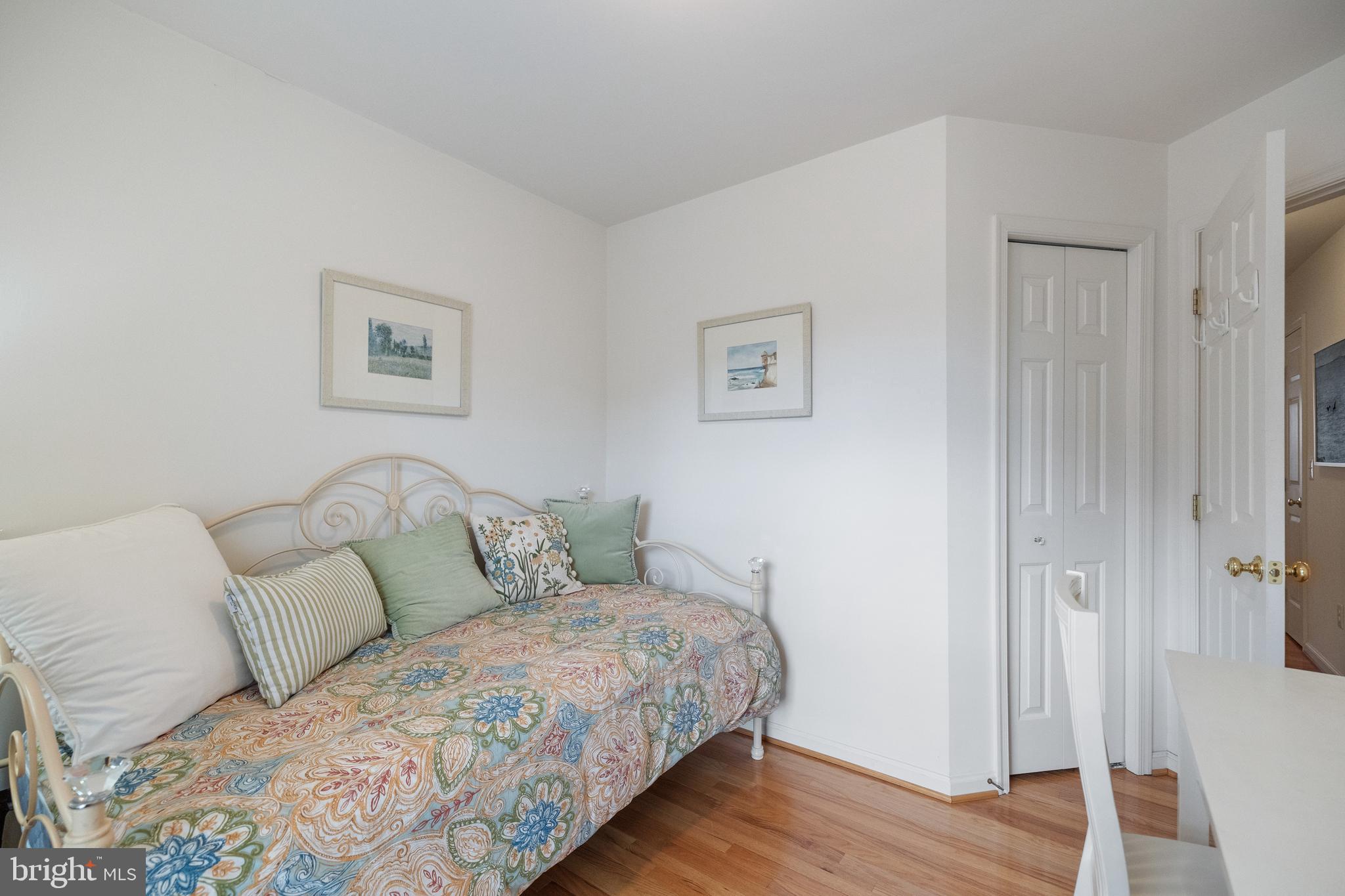 CAMERON STATION - Residential