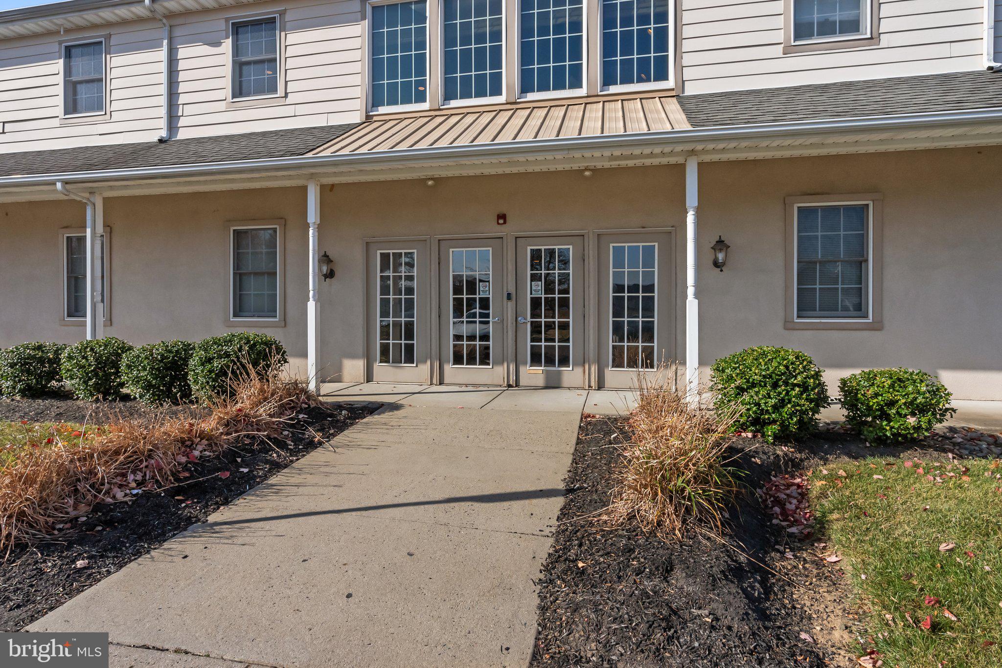 NEWTOWN BUSINESS COM - Commercial Sale