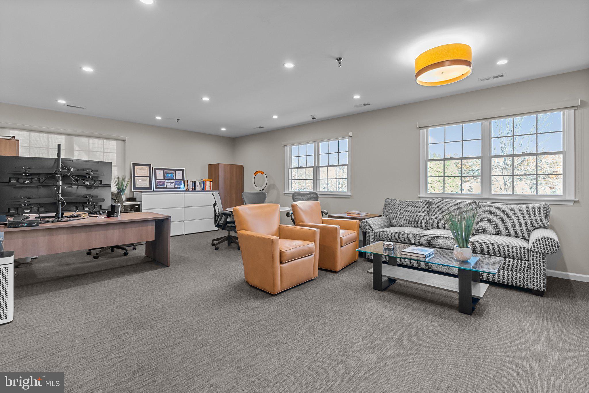 NEWTOWN BUSINESS COM - Commercial Sale
