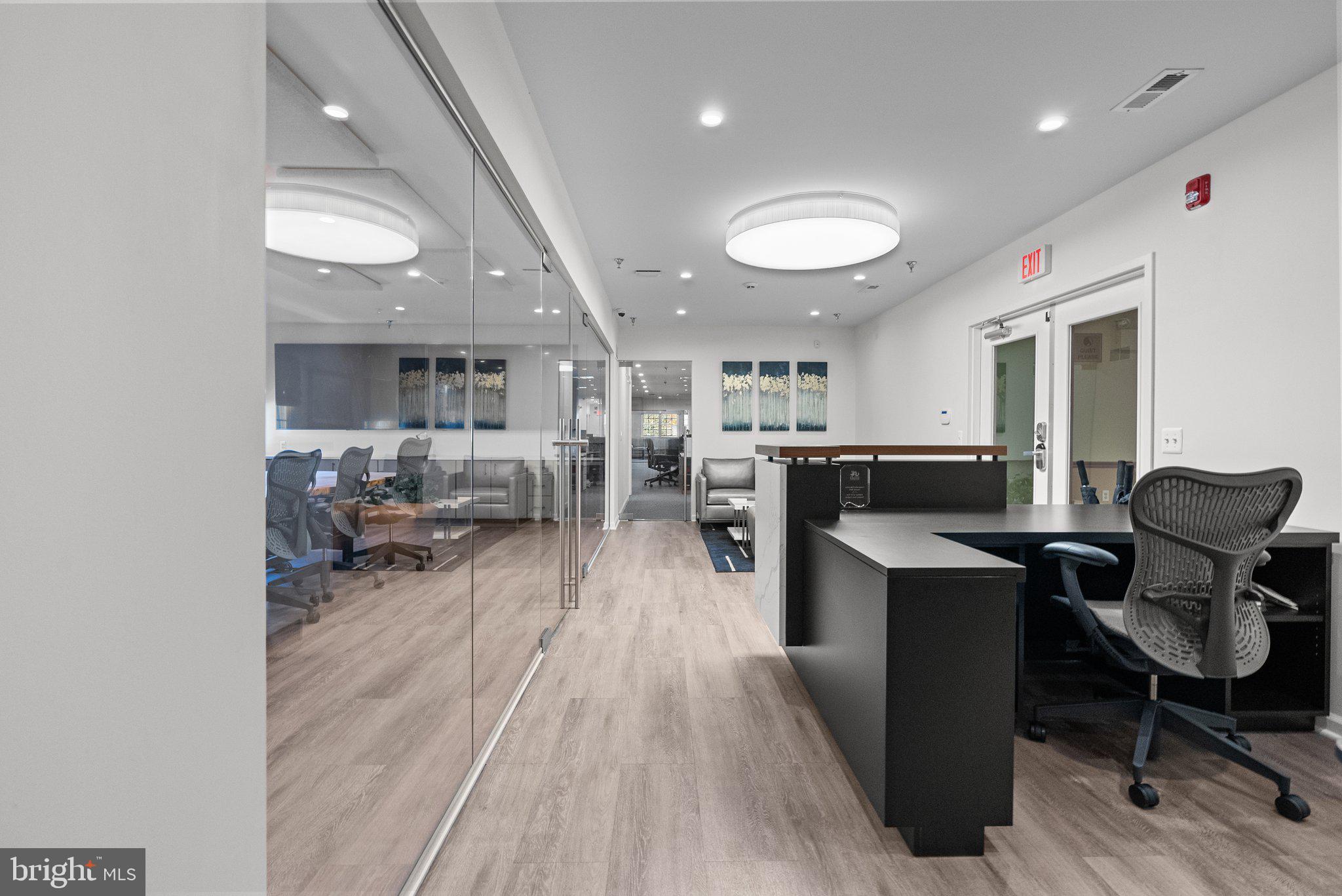 NEWTOWN BUSINESS COM - Commercial Sale