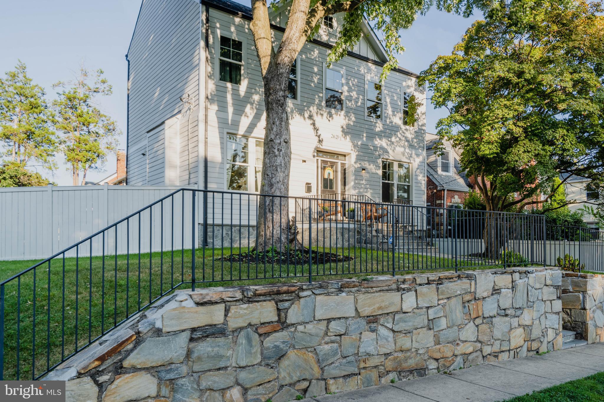 LEEWAY GARDENS - Residential
