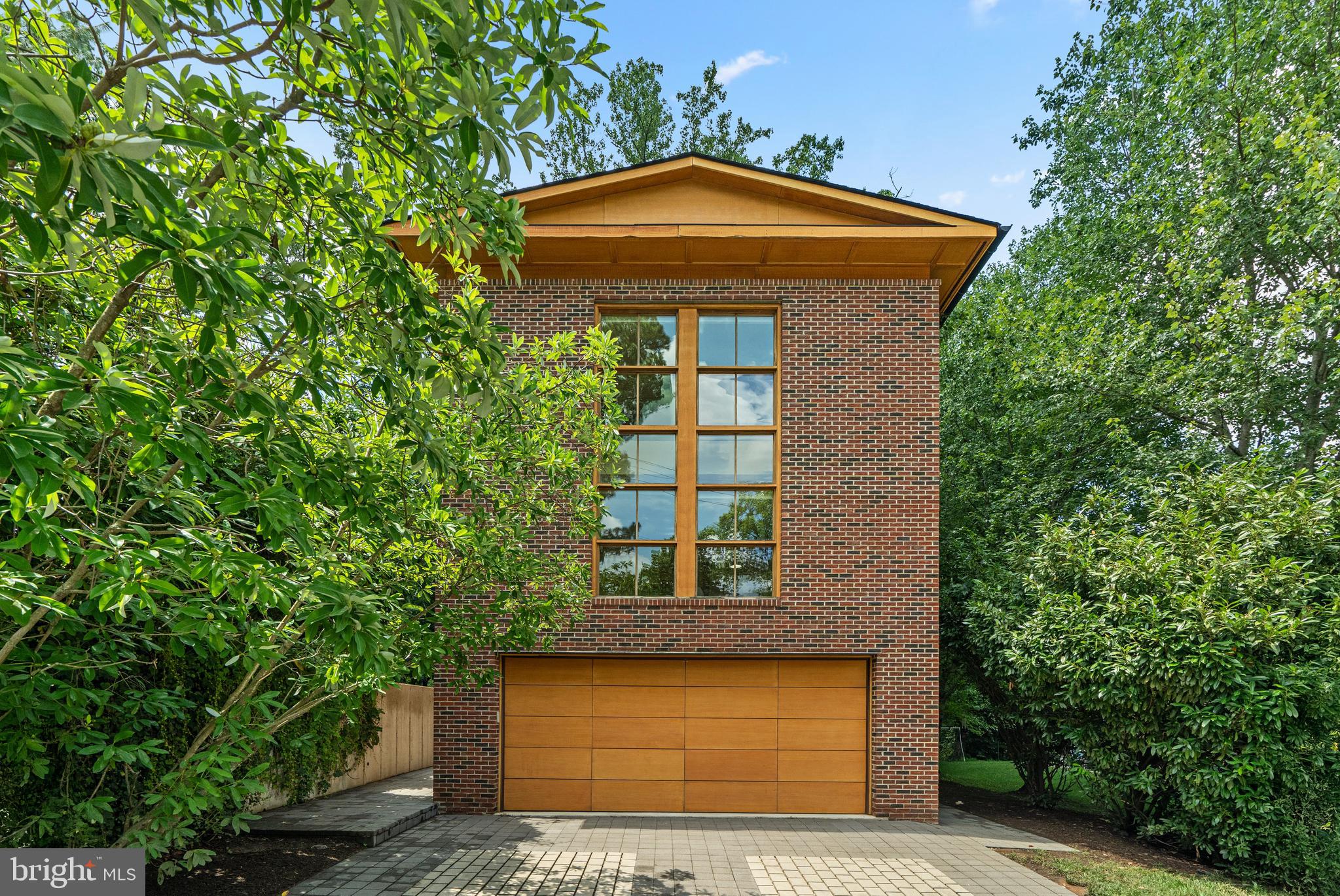 POPLAR TERRACE - Residential
