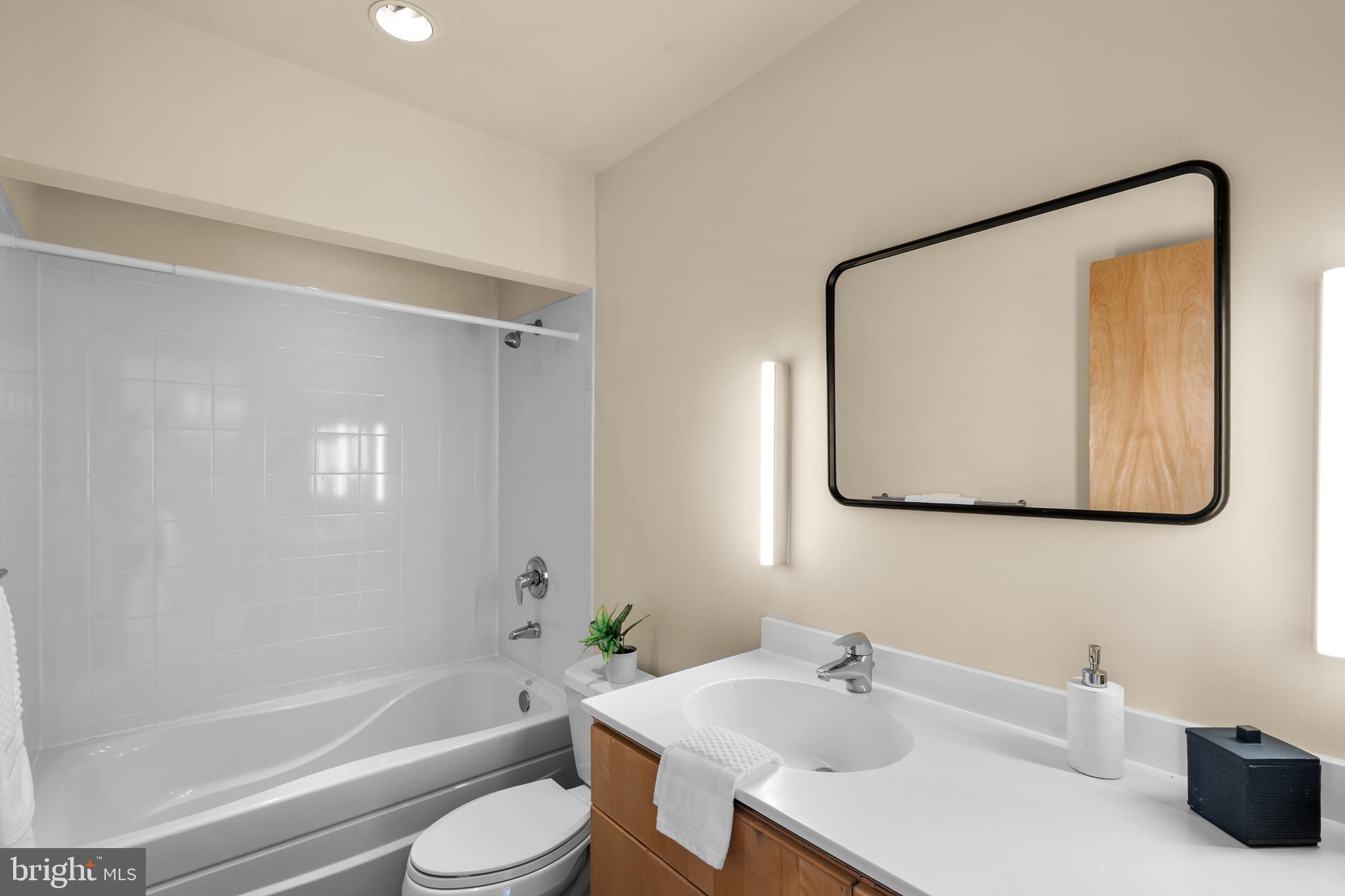 POPLAR TERRACE - Residential