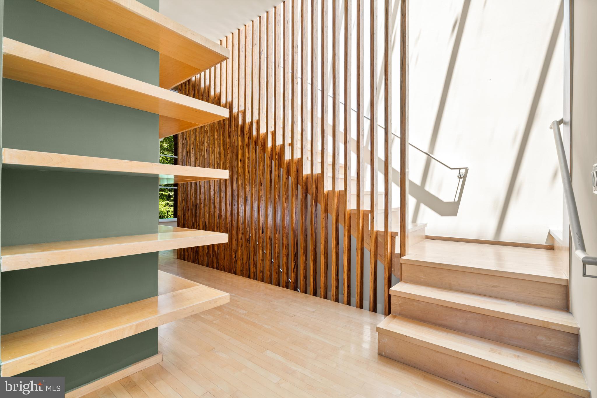 POPLAR TERRACE - Residential