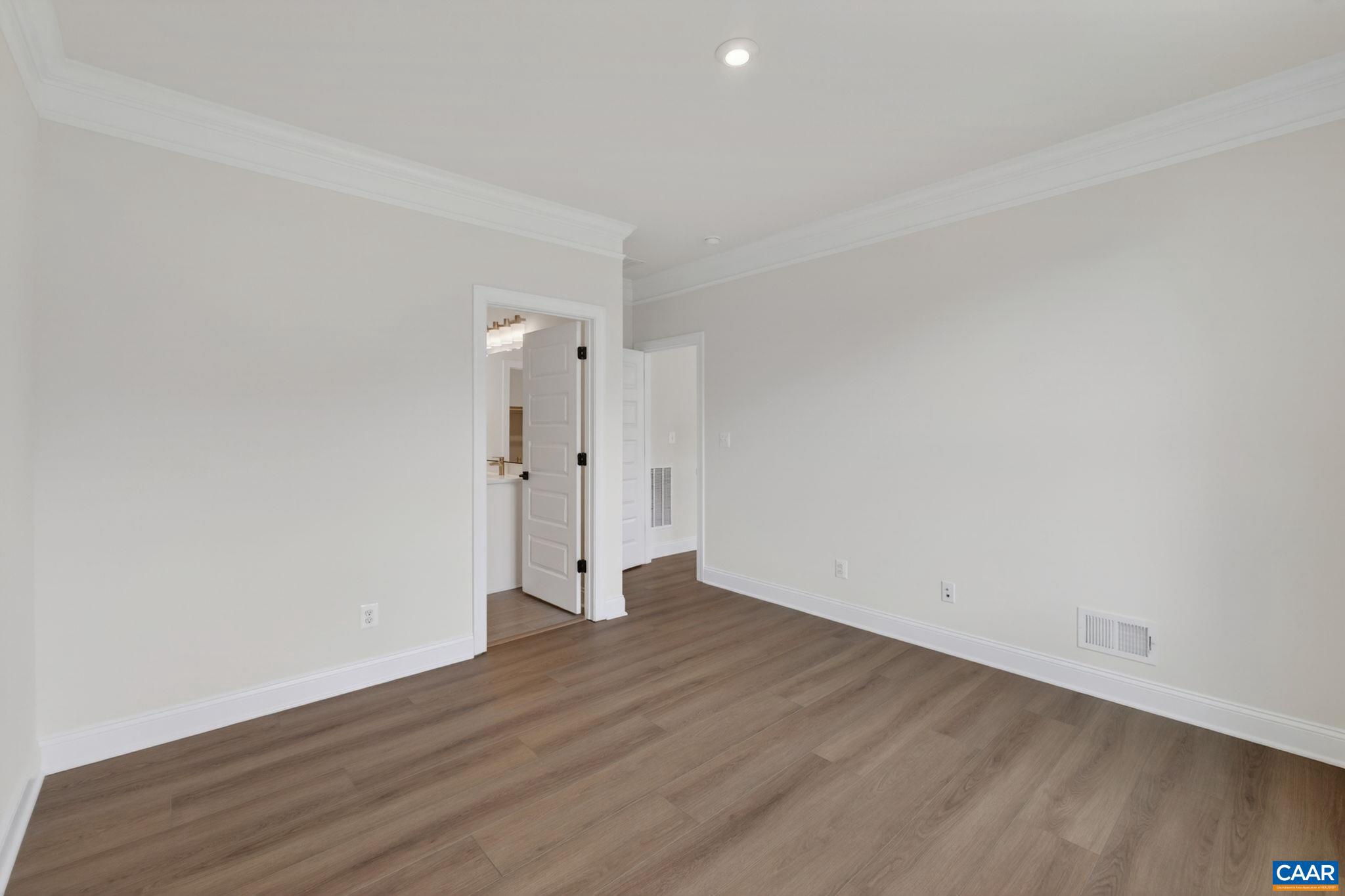 SPRING CREEK - Residential