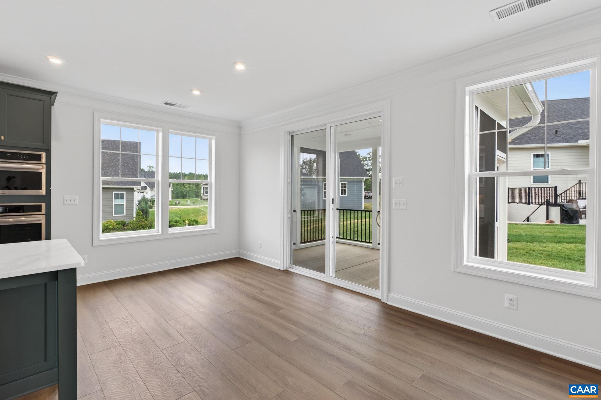 SPRING CREEK - Residential