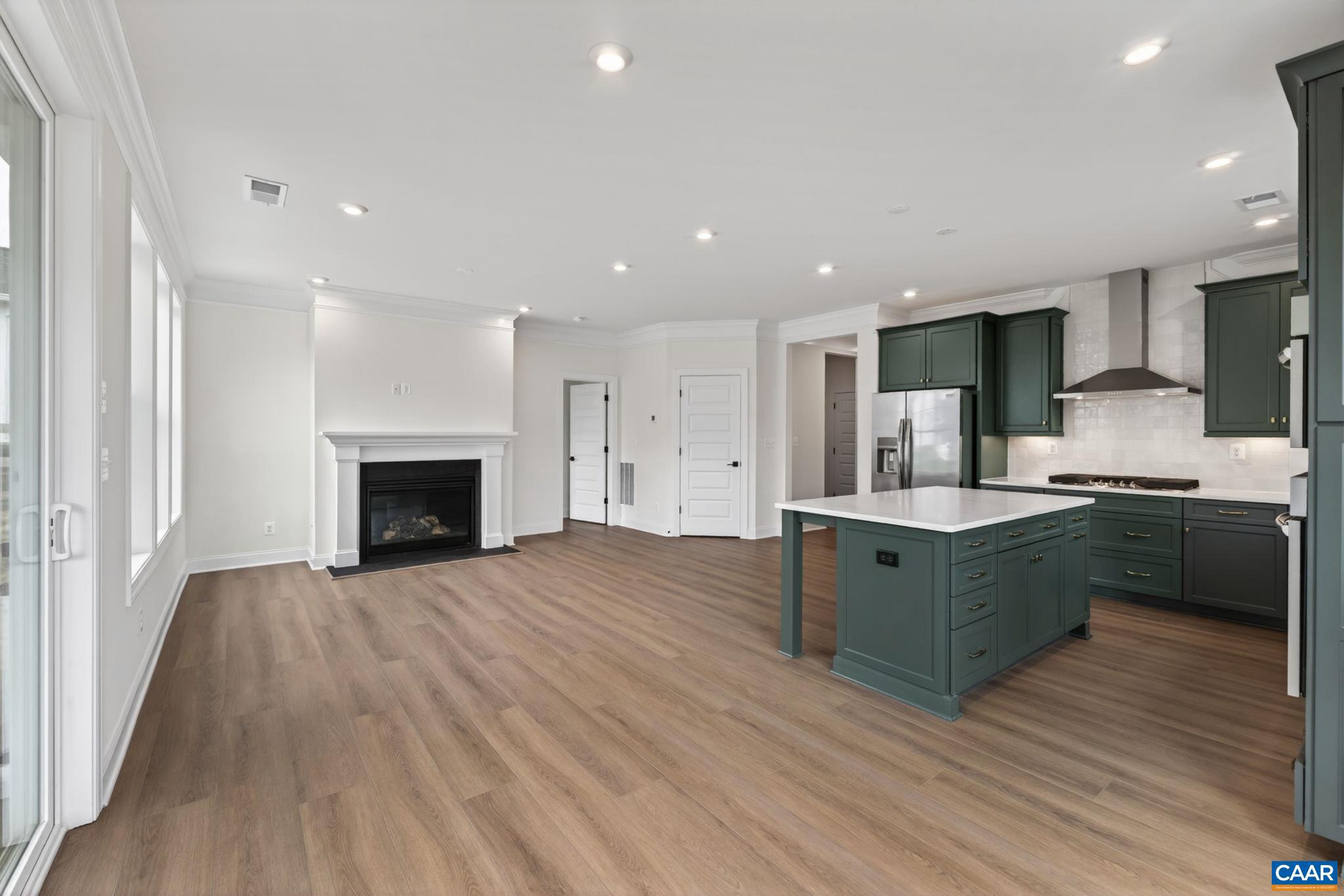 SPRING CREEK - Residential