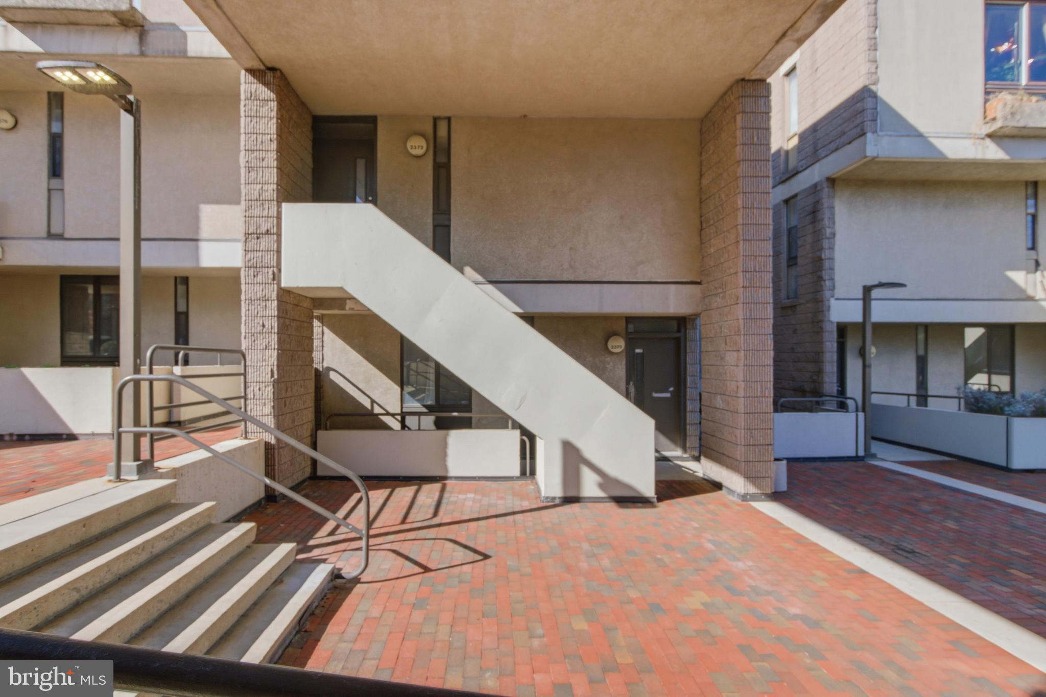 COLD SPRING NEWTOWN - Residential