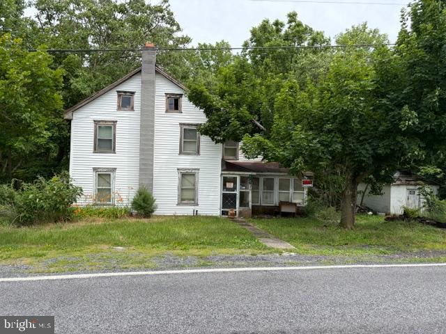 AUCTION PROPERTY FOR SALE WITH ELWOOD AUCTION. ALL INFORMATION HERE IN MUST BE VERIFIED WITH ELWOOD AUCTION AND BUYER MUST DO THEIR DUE DILLIGENCE TO VERIFY ANY AND ALL INFOROMATION.
PLEASE CONTACT BRAD ELWOOD AT ELWOOD AUCTION FOR ALL SHOWINGS AND INFORMATION. 
AUCTION DATE IS AUGUST 15, 2026