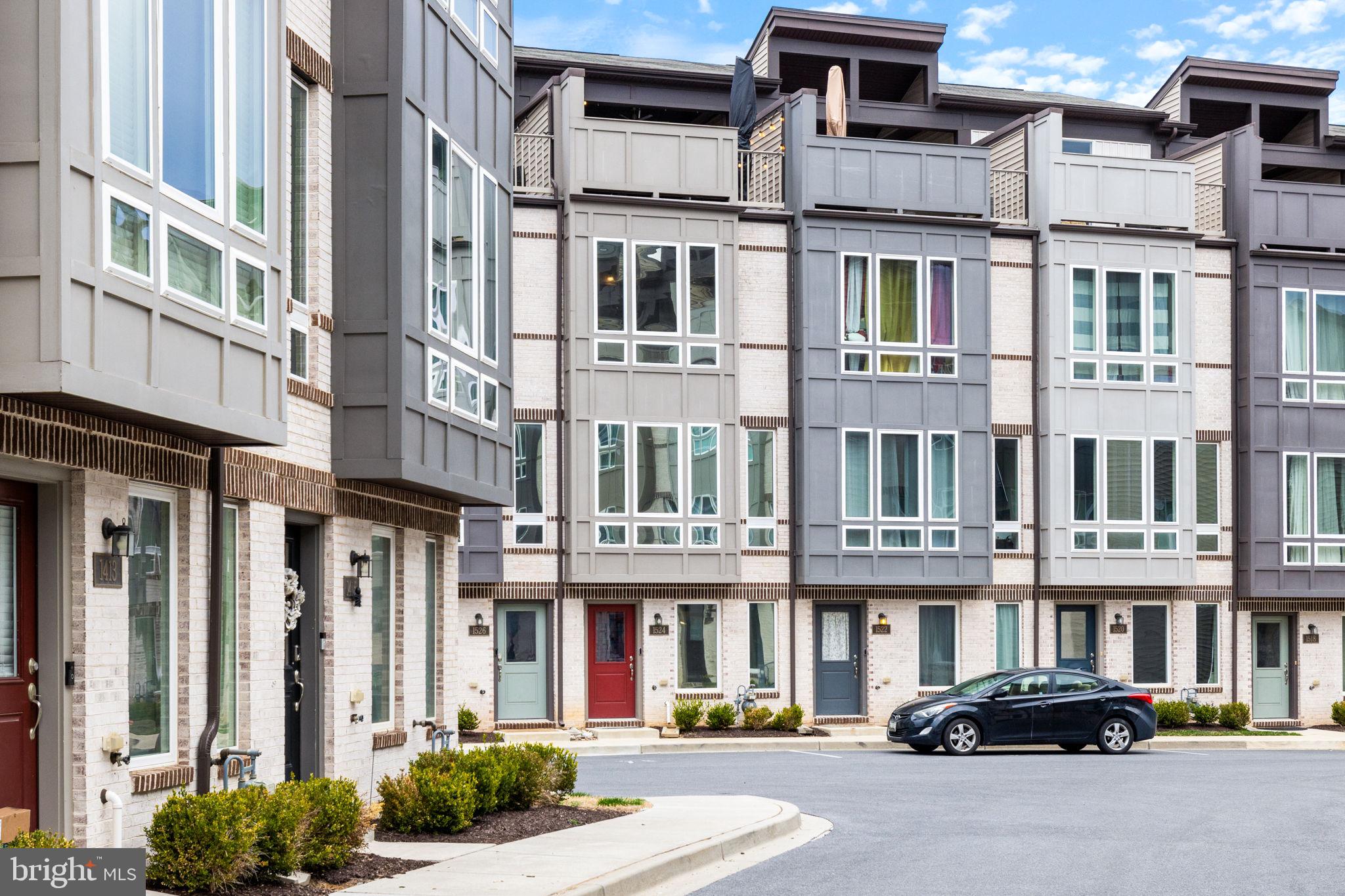 RIVER PLACE - Residential