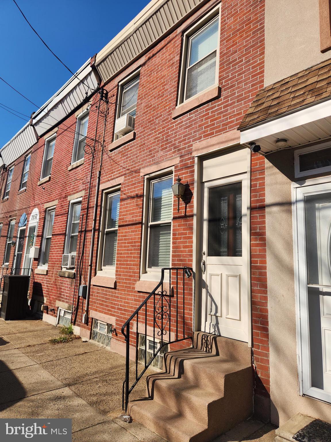 Investment opportunity in the 19125. This 2 br 1 bath sits in the bustling 19125. Ideally located near public transportation and major highways. Great walk ability.