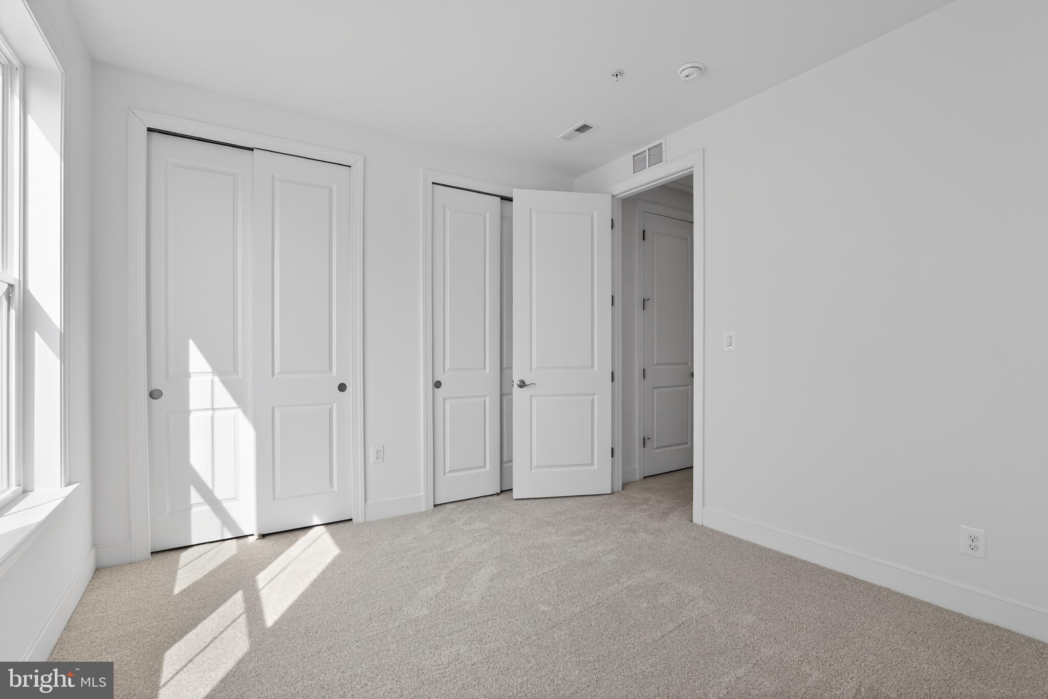 FOUR SEASONS AT KENT ISLAND - Residential