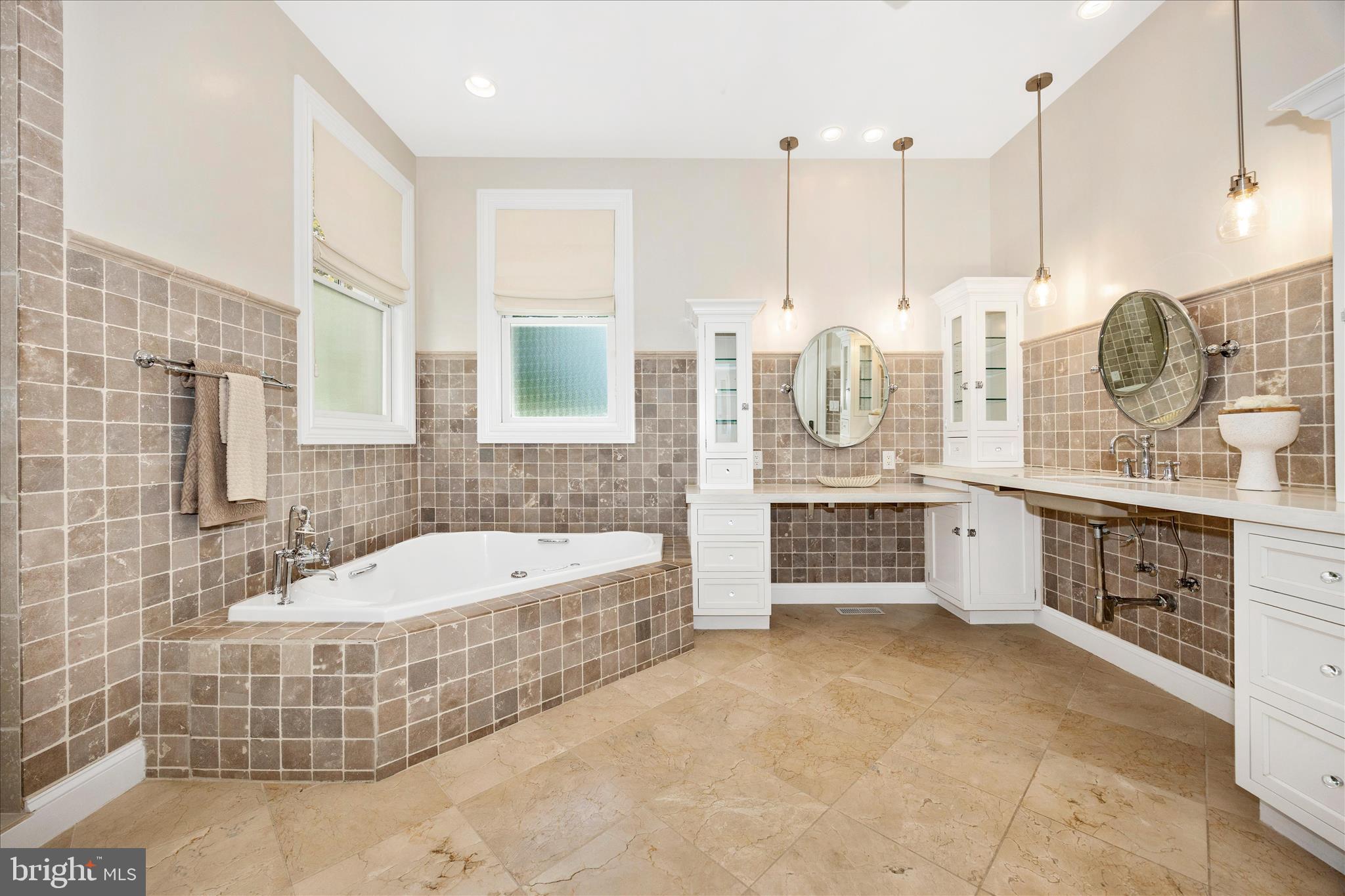 FAIR HILL - Residential