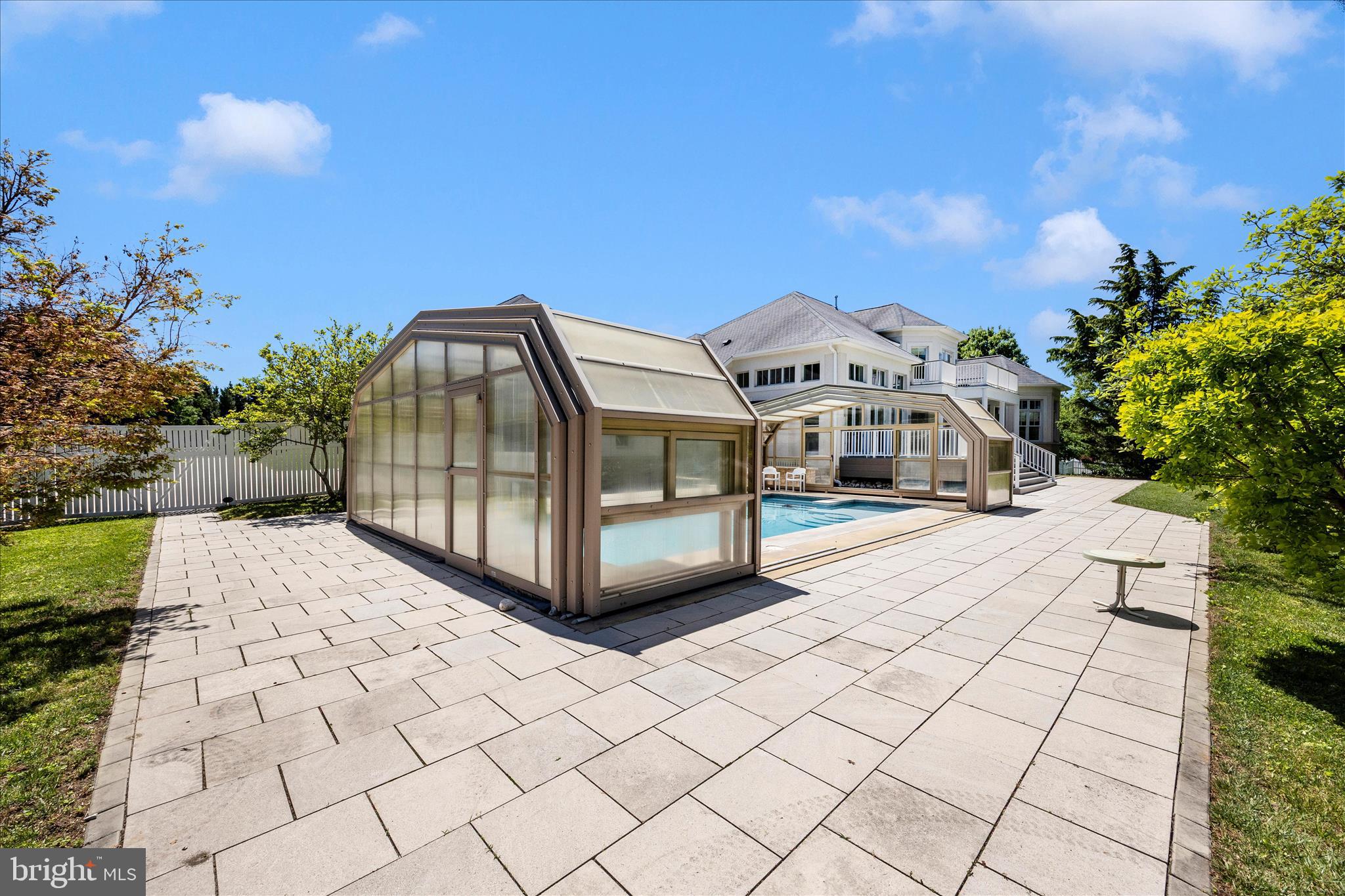 FAIR HILL - Residential