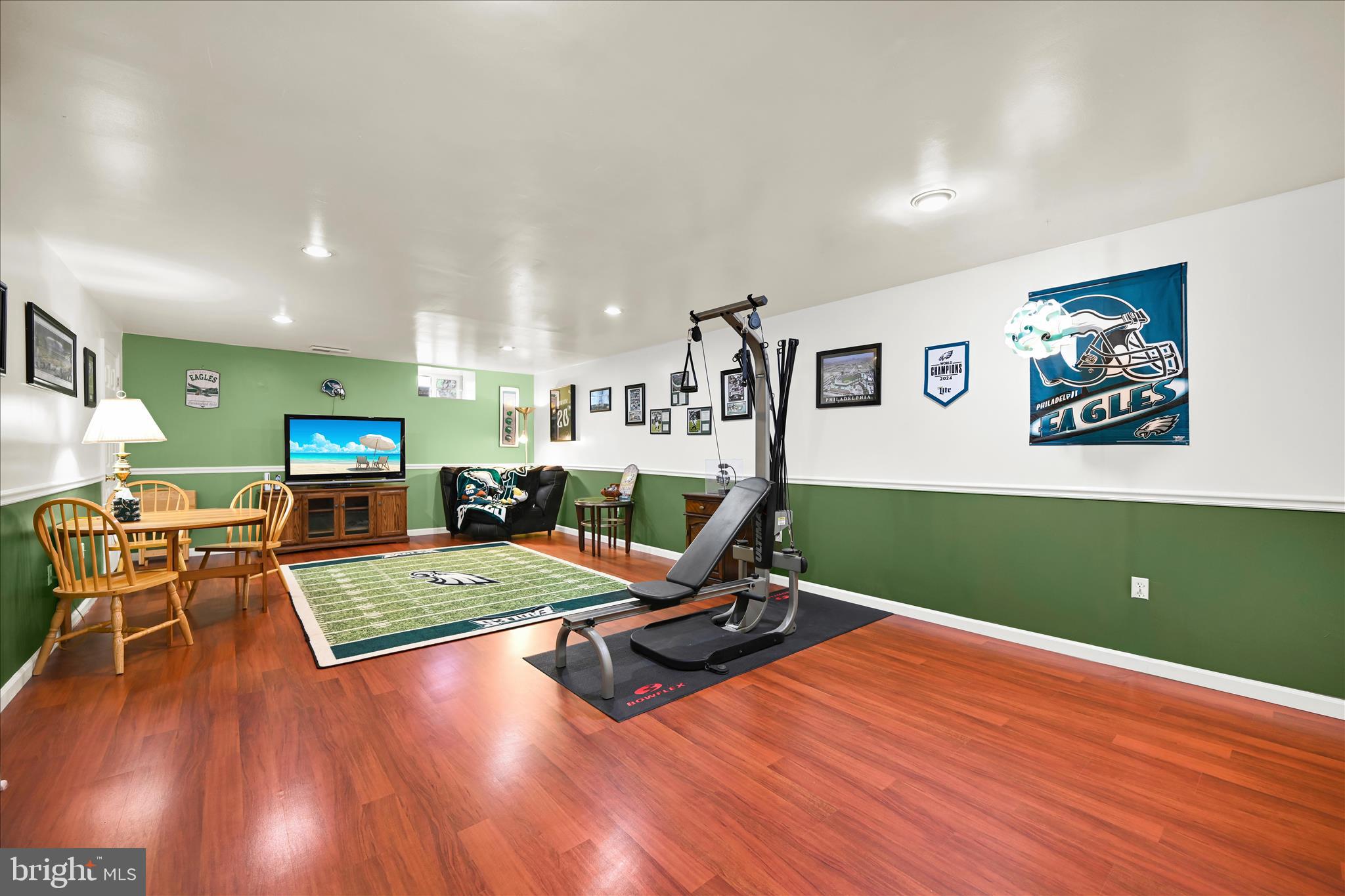 COLLEGE WOODS - Residential