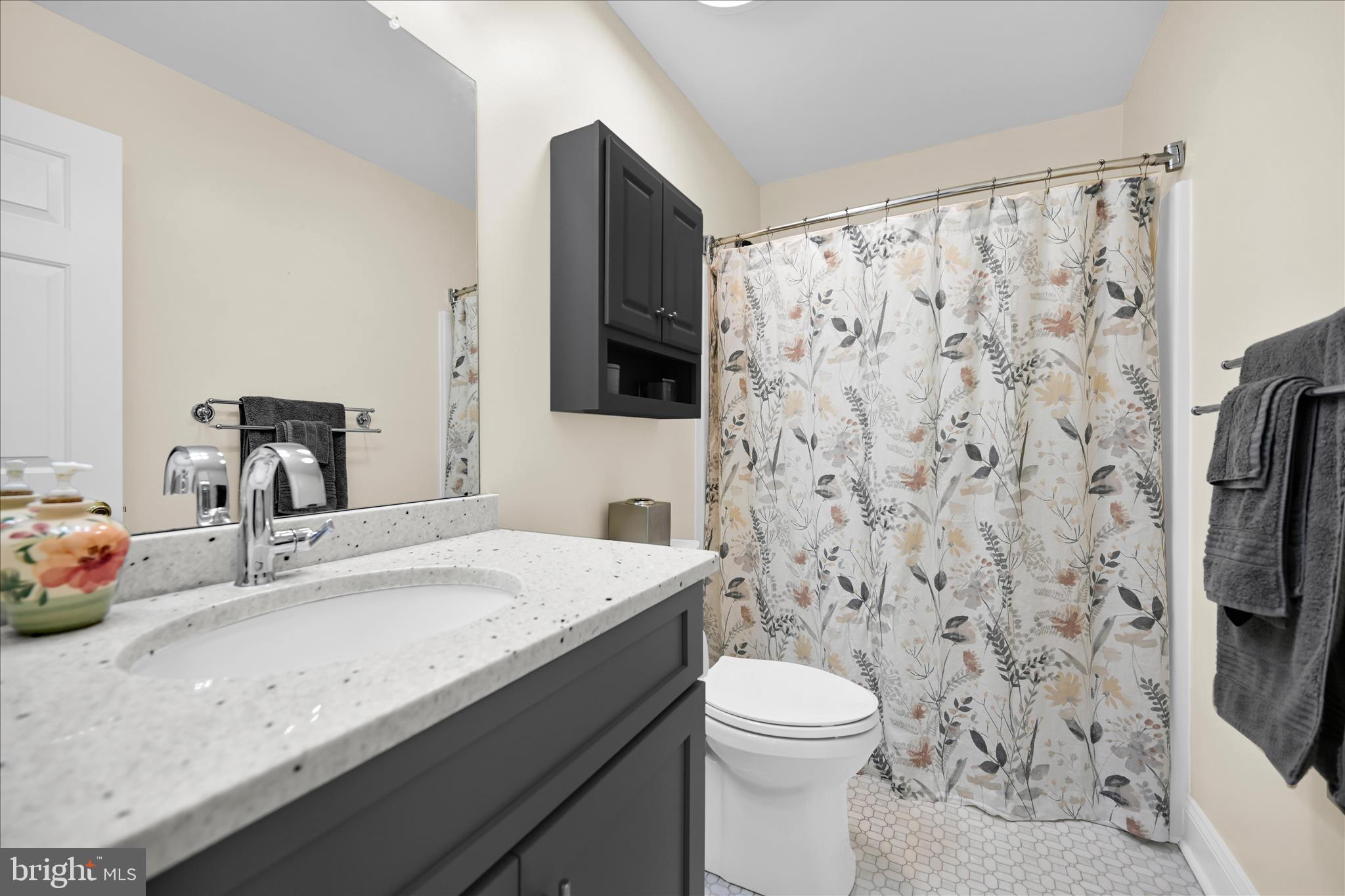 COLLEGE WOODS - Residential