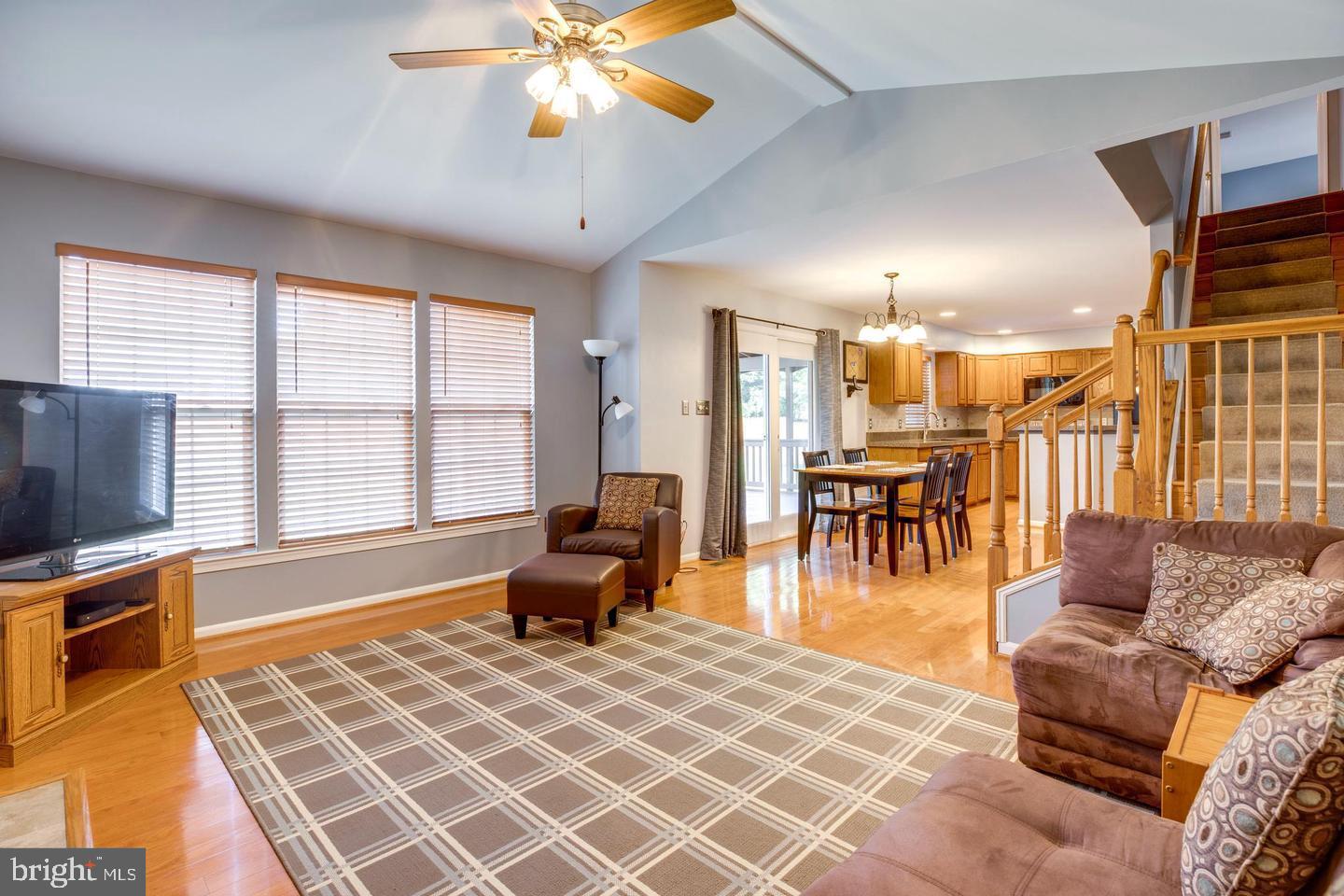 BLOOMS CROSSING - Residential