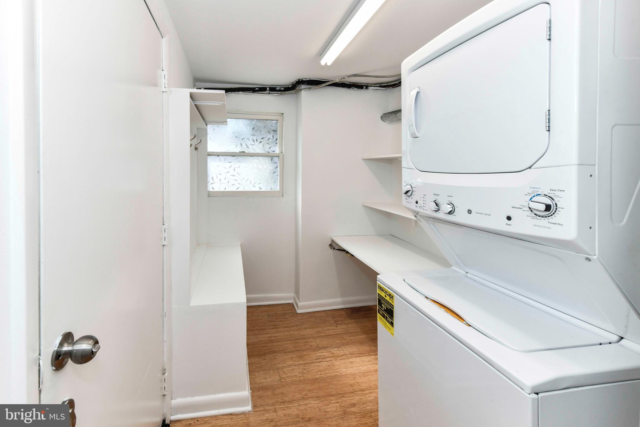 COLUMBIA FOREST - Residential Lease