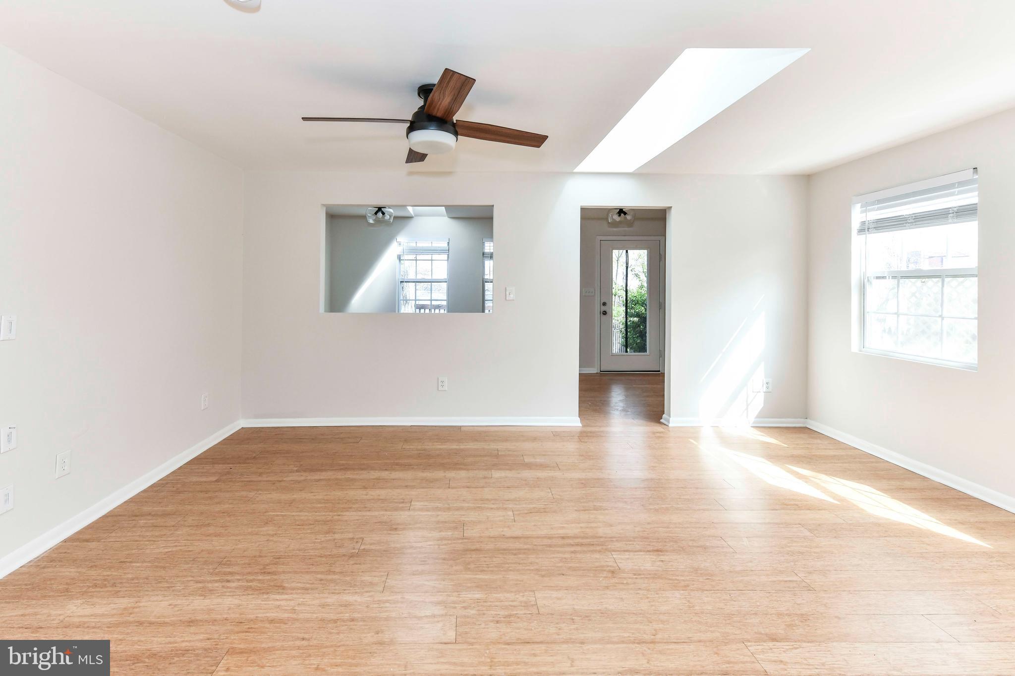 COLUMBIA FOREST - Residential Lease
