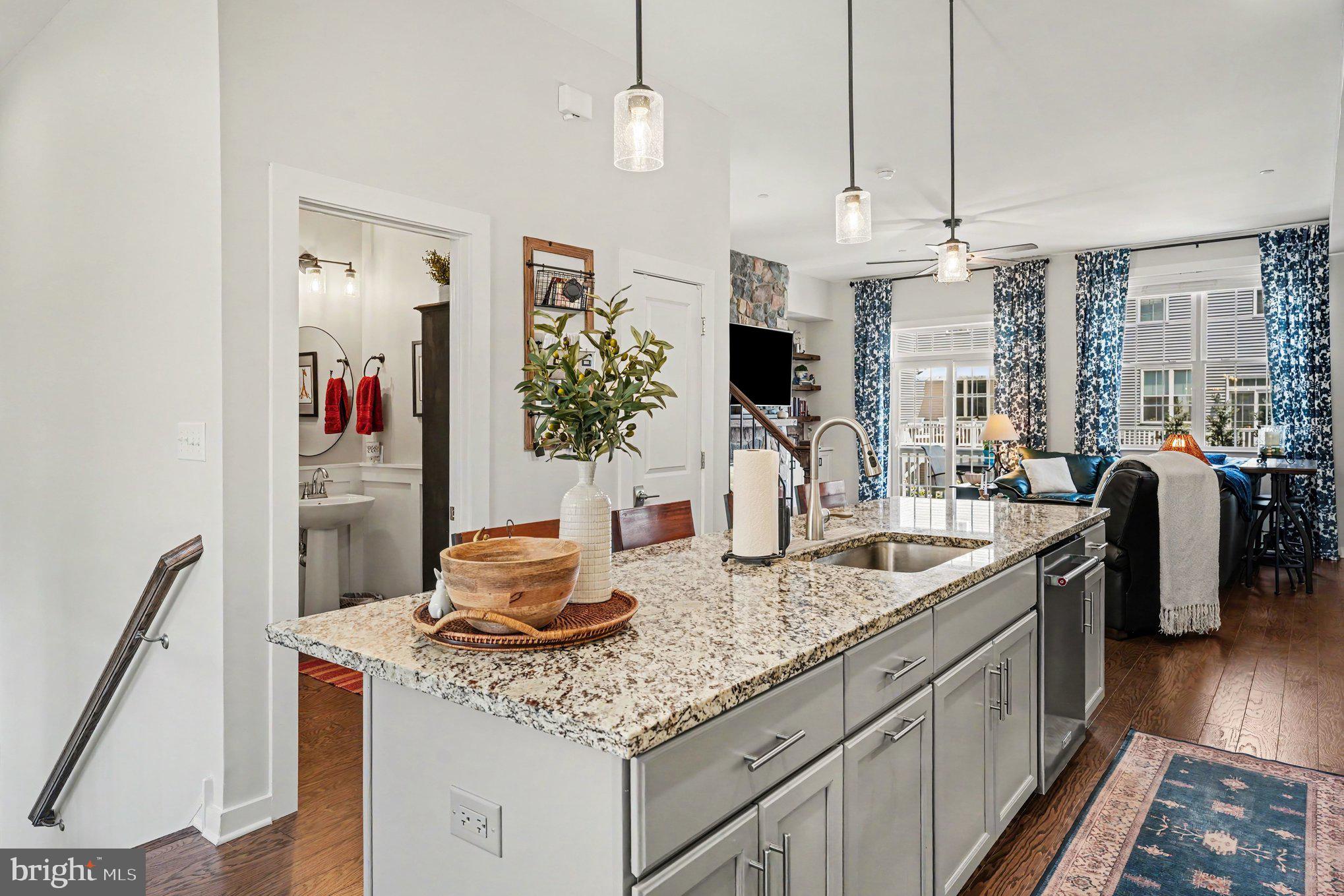 STEELPOINTE - Residential