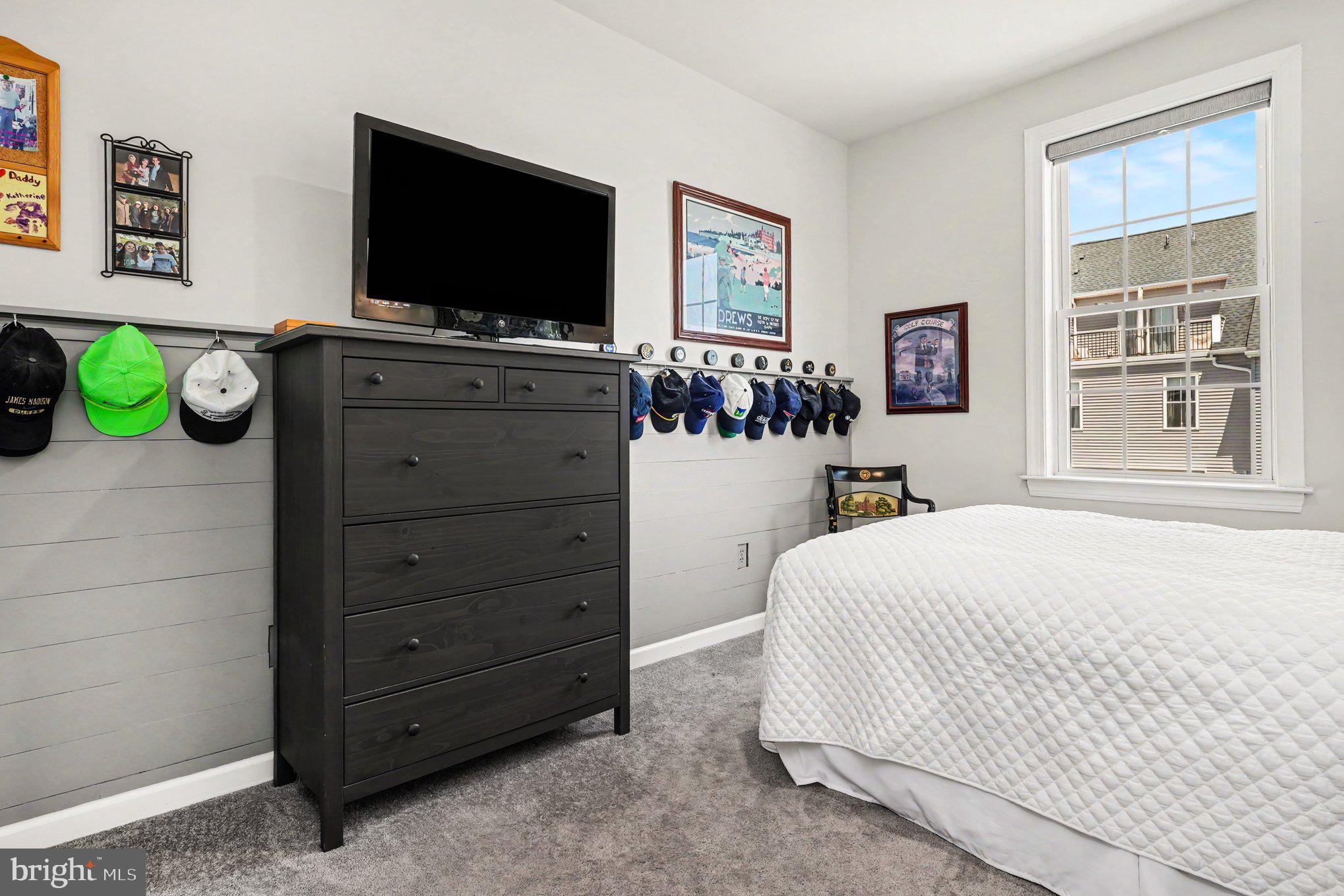 STEELPOINTE - Residential