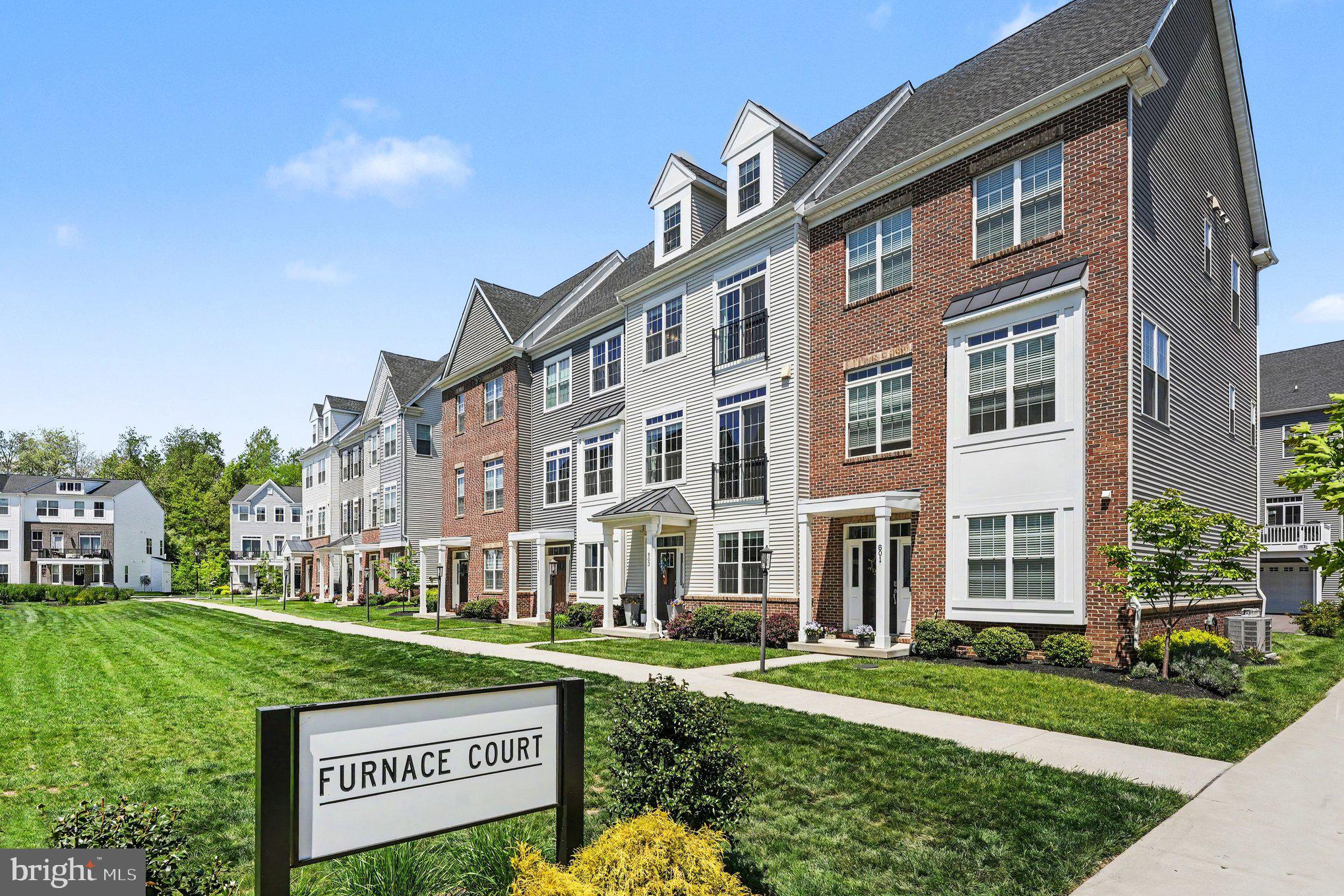 STEELPOINTE - Residential