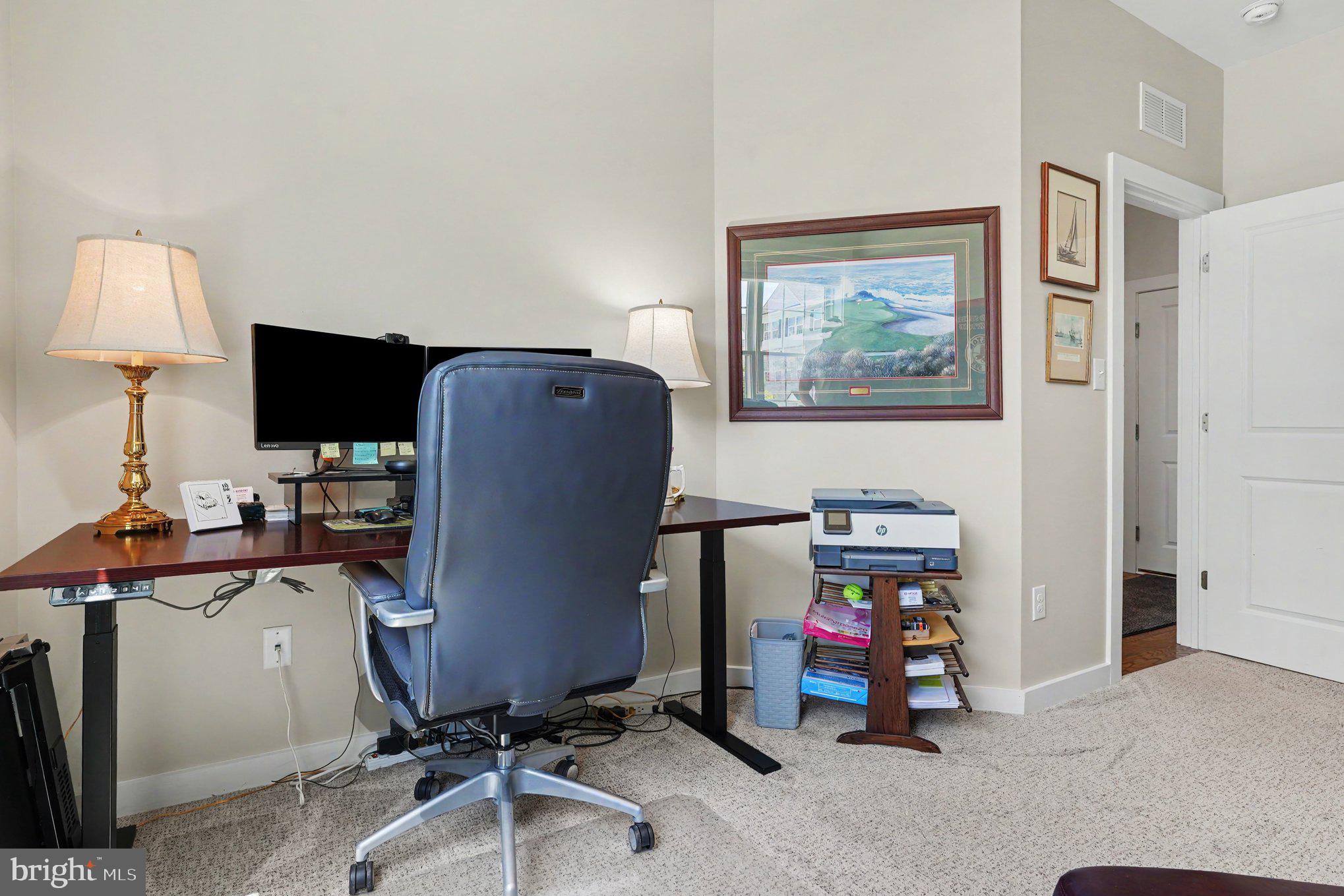 STEELPOINTE - Residential