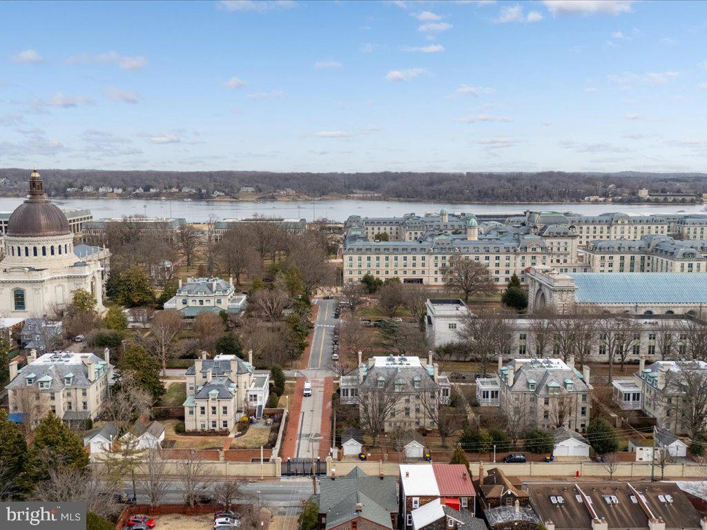 HISTORIC DISTRICT - Residential