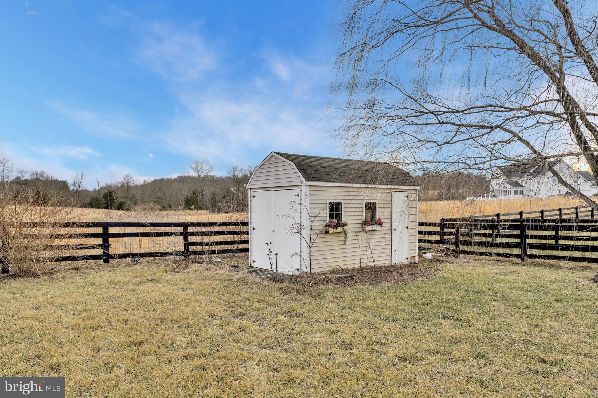 LONG MEADOW HAMLET - Residential