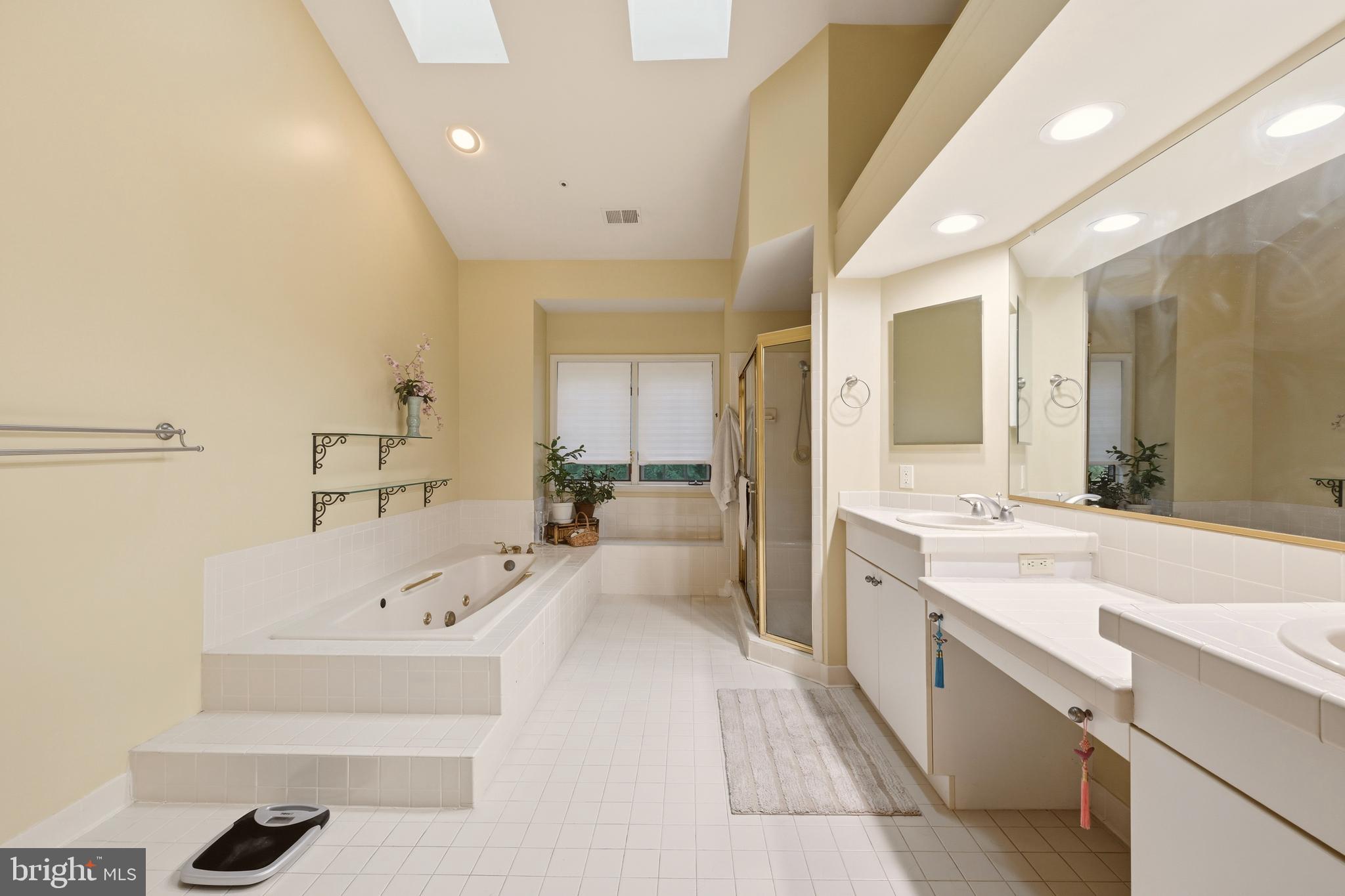 BROOKMONT - Residential
