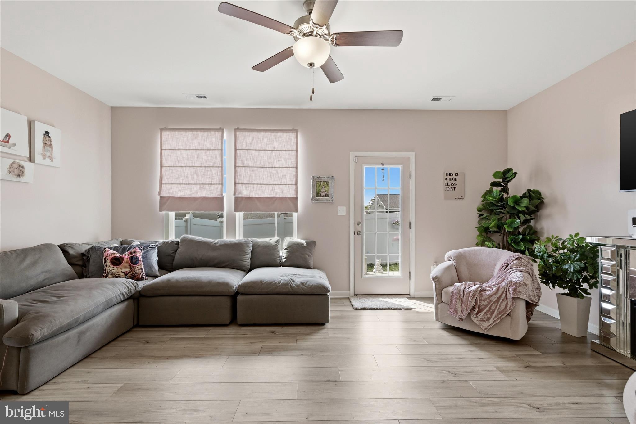 OVERLOOK AT RIVERSIDE TOWNHOMES - Residential