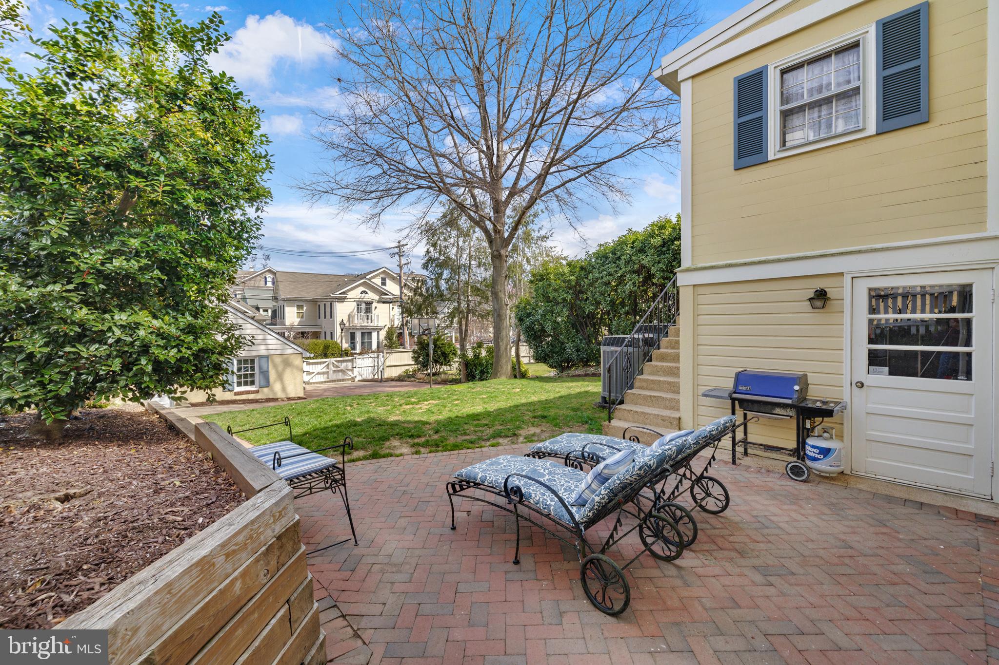 MURRAY HILL - Residential