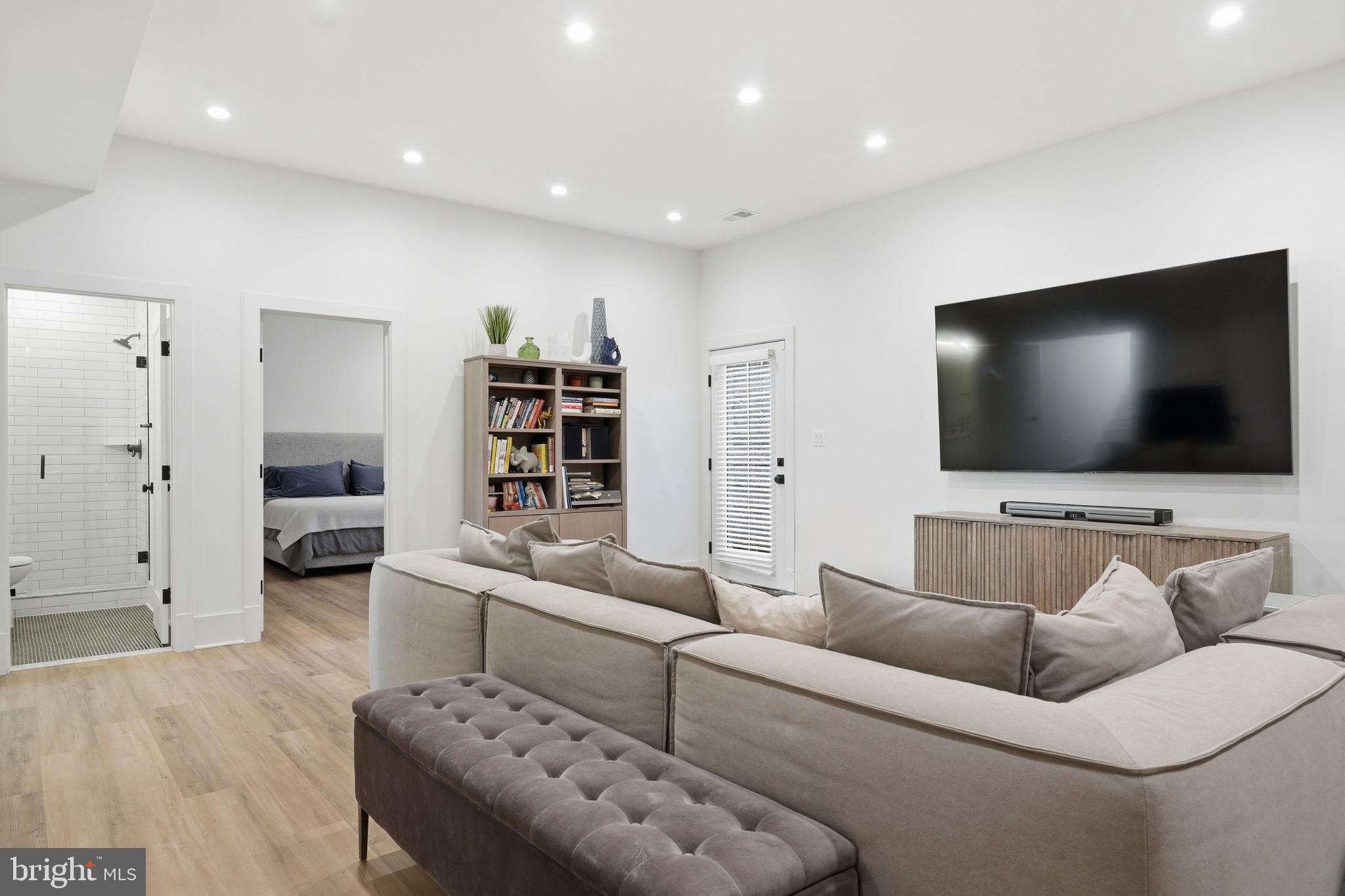 LYON PARK - Residential