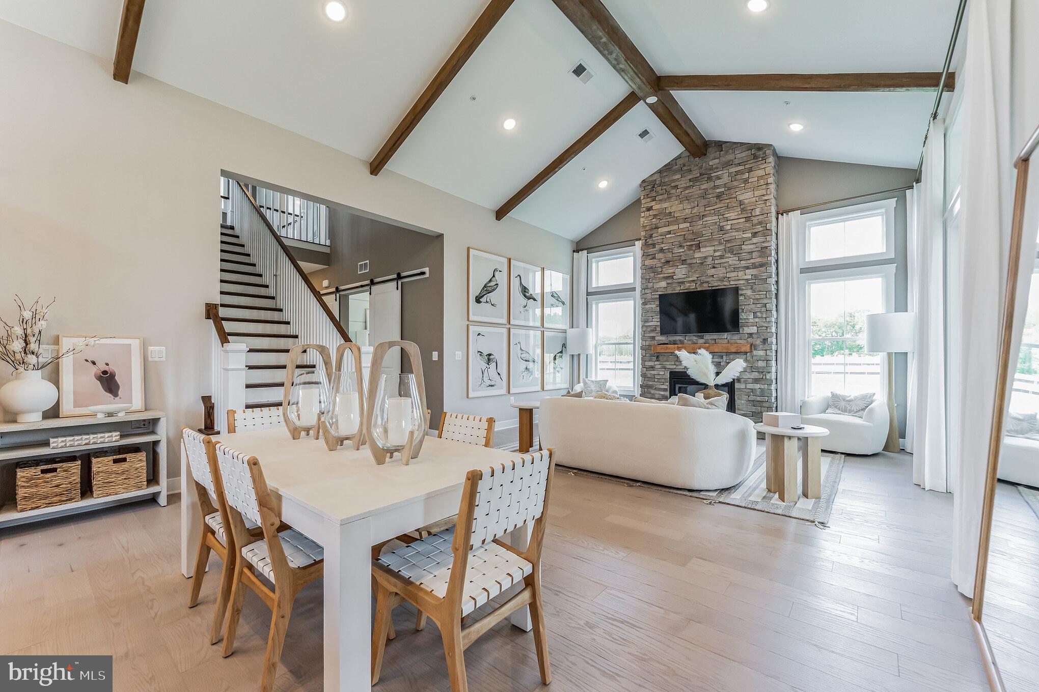 FOUR SEASONS AT KENT ISLAND - Residential