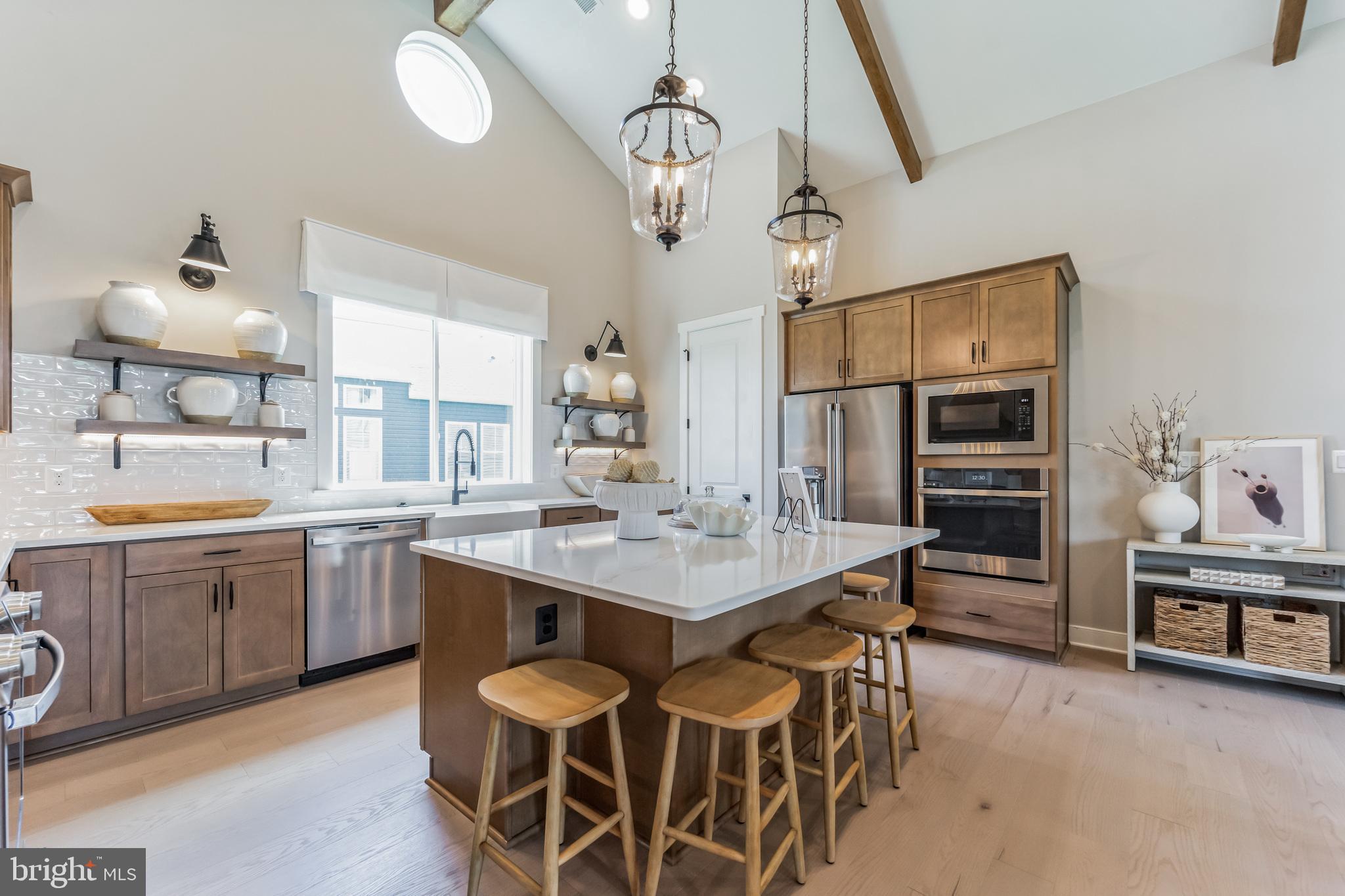 FOUR SEASONS AT KENT ISLAND - Residential