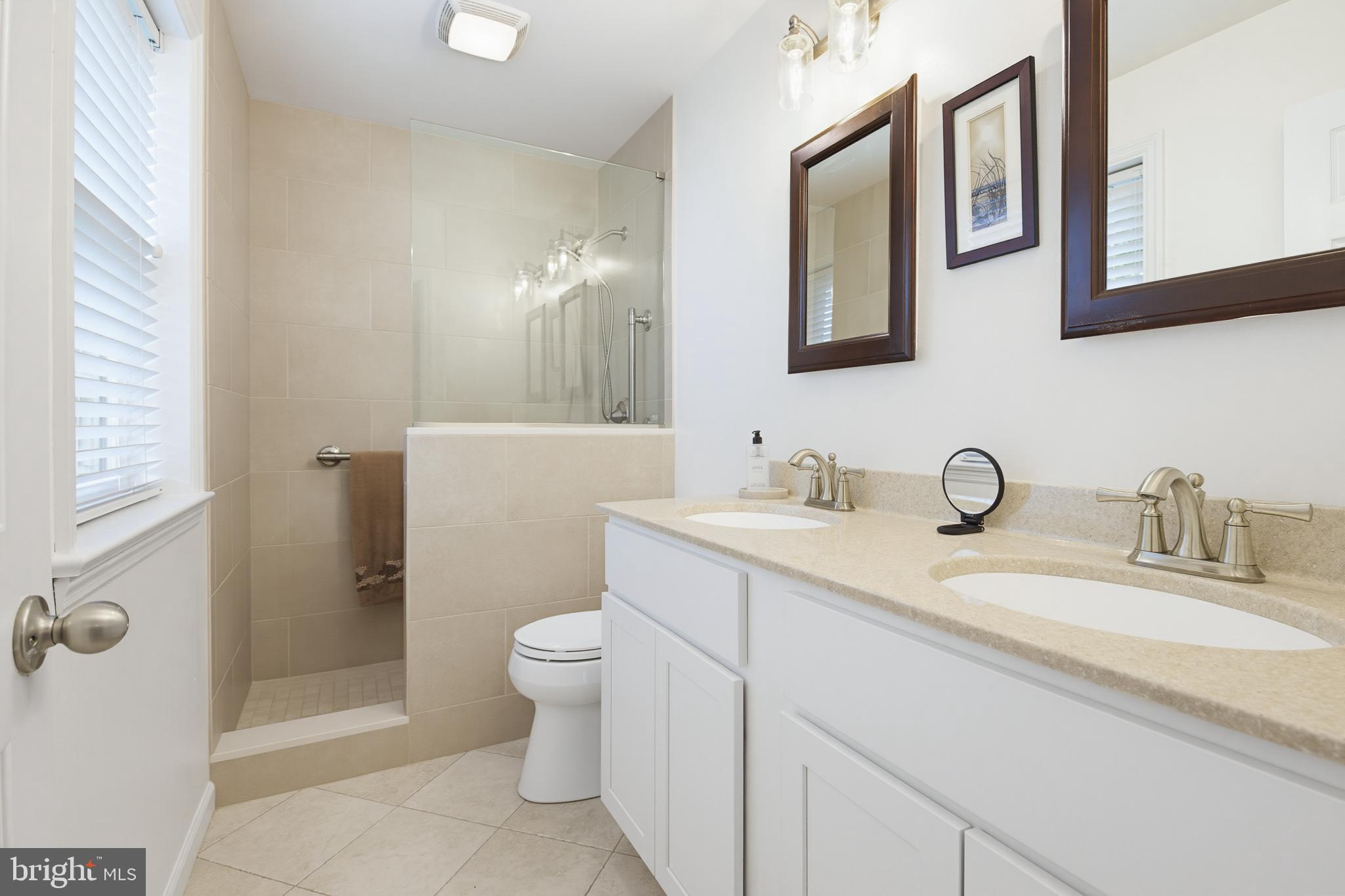 SPRINGFIELD RIDGE - Residential