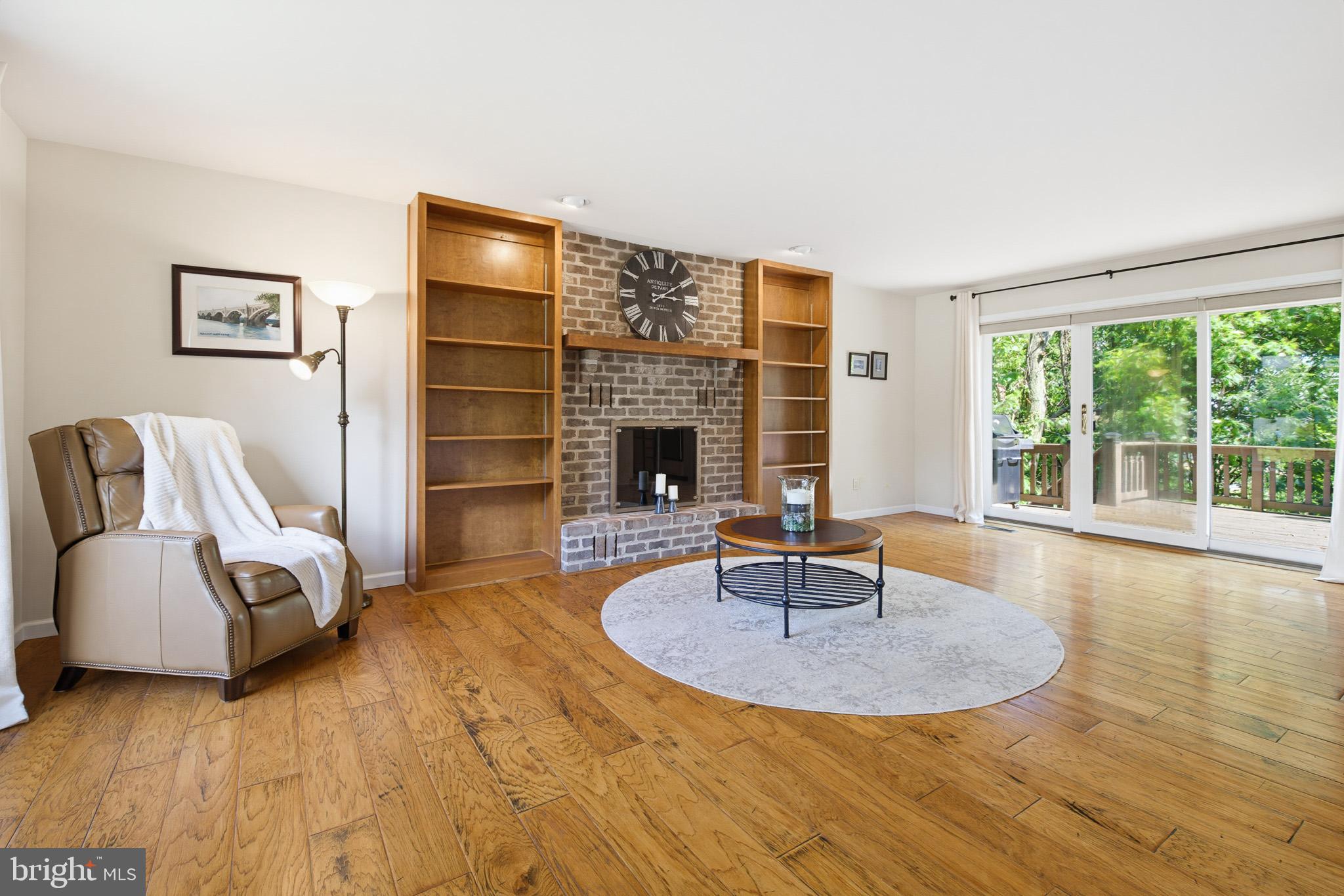 SPRINGFIELD RIDGE - Residential