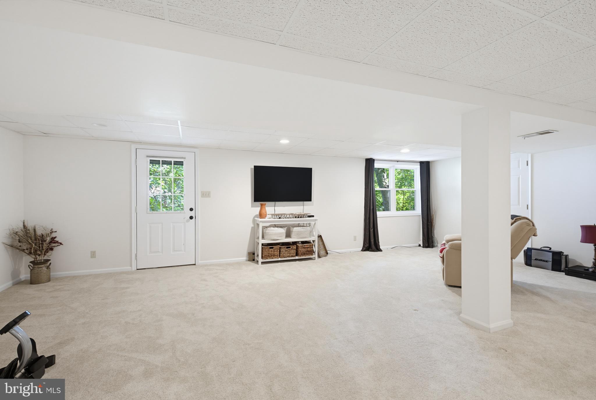 SPRINGFIELD RIDGE - Residential