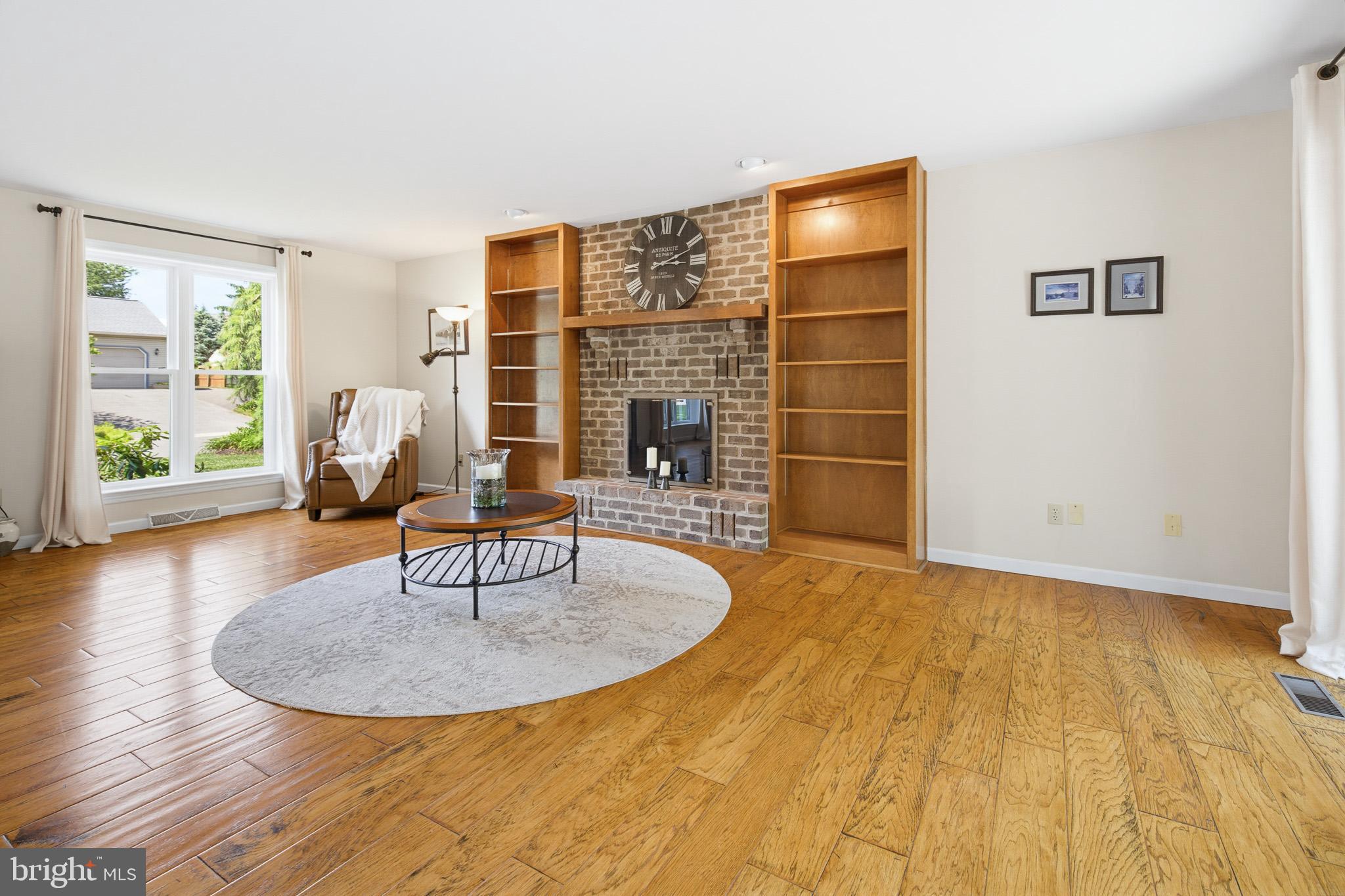 SPRINGFIELD RIDGE - Residential
