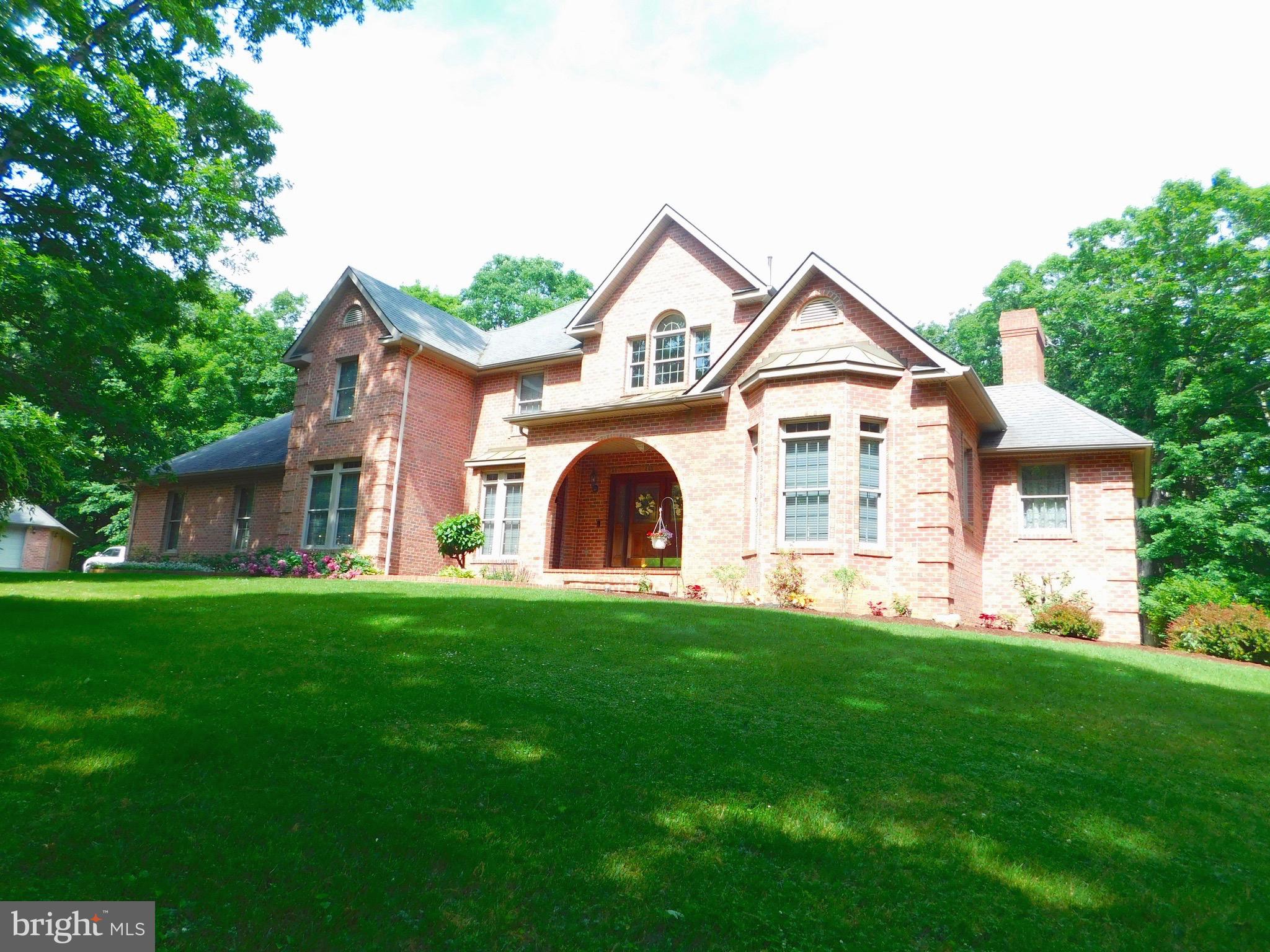 TIMBERLAKE ESTATEES - Residential