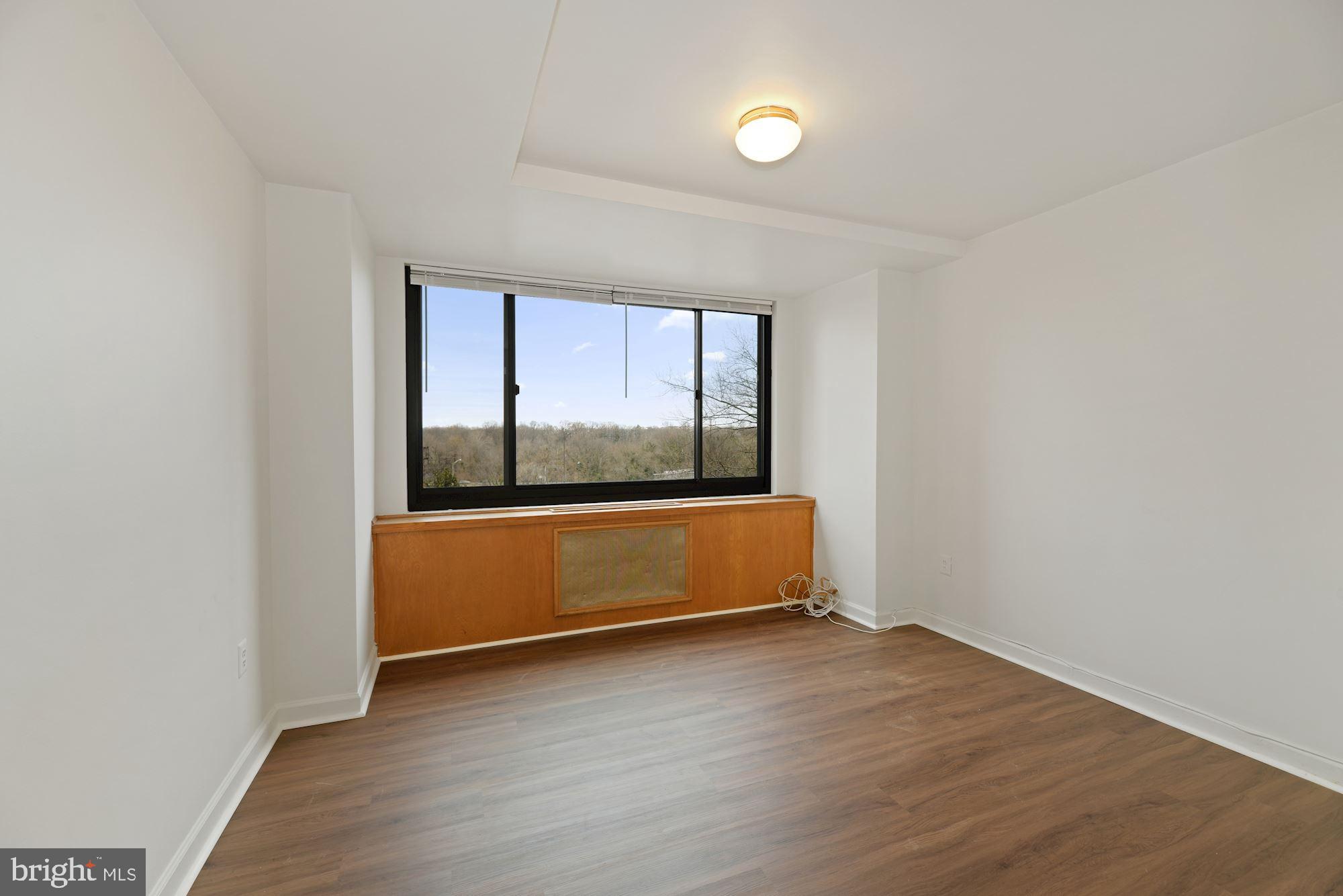 ROSSLYN - Residential Lease