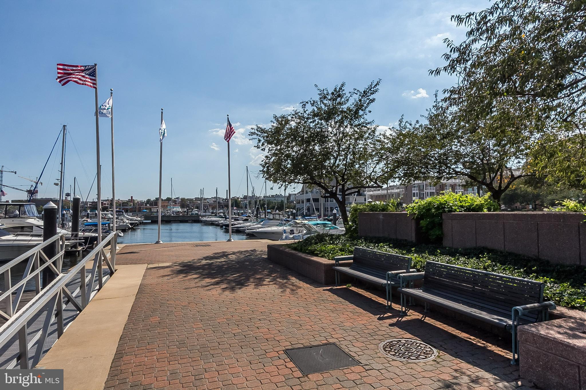 PIERSIDE AT HARBORVIEW - Residential