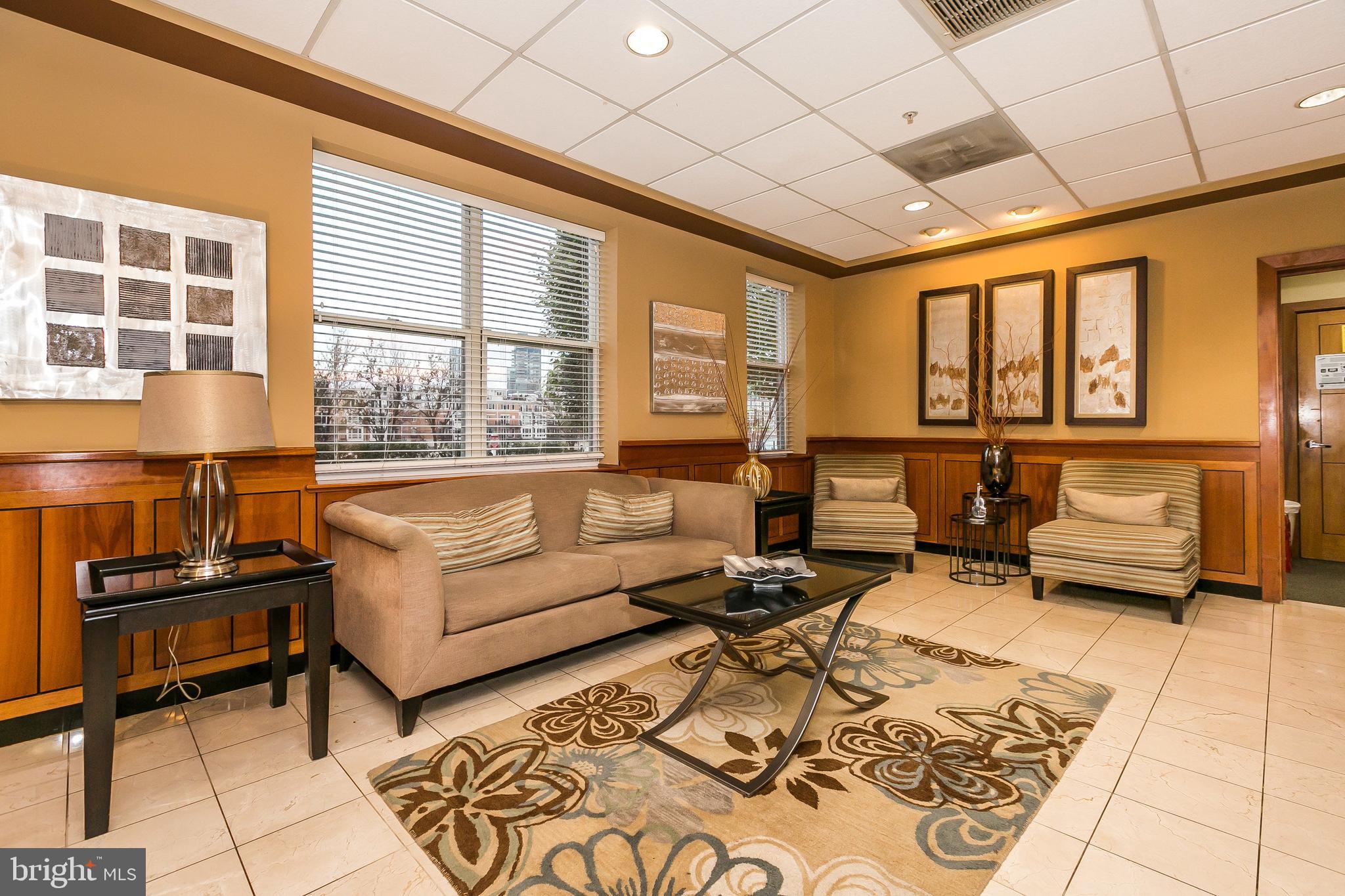 PIERSIDE AT HARBORVIEW - Residential